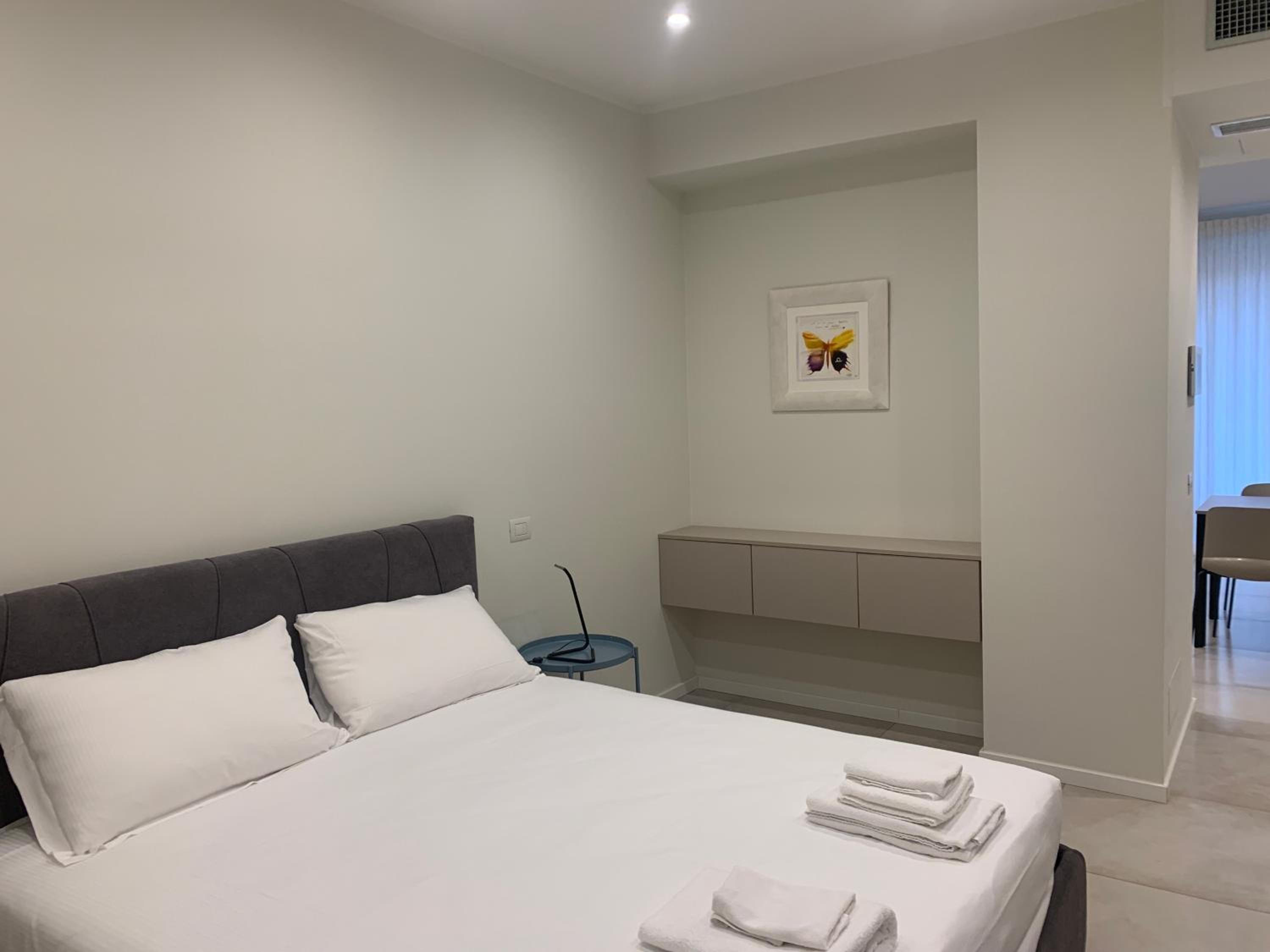 Studio Apartment photo 1