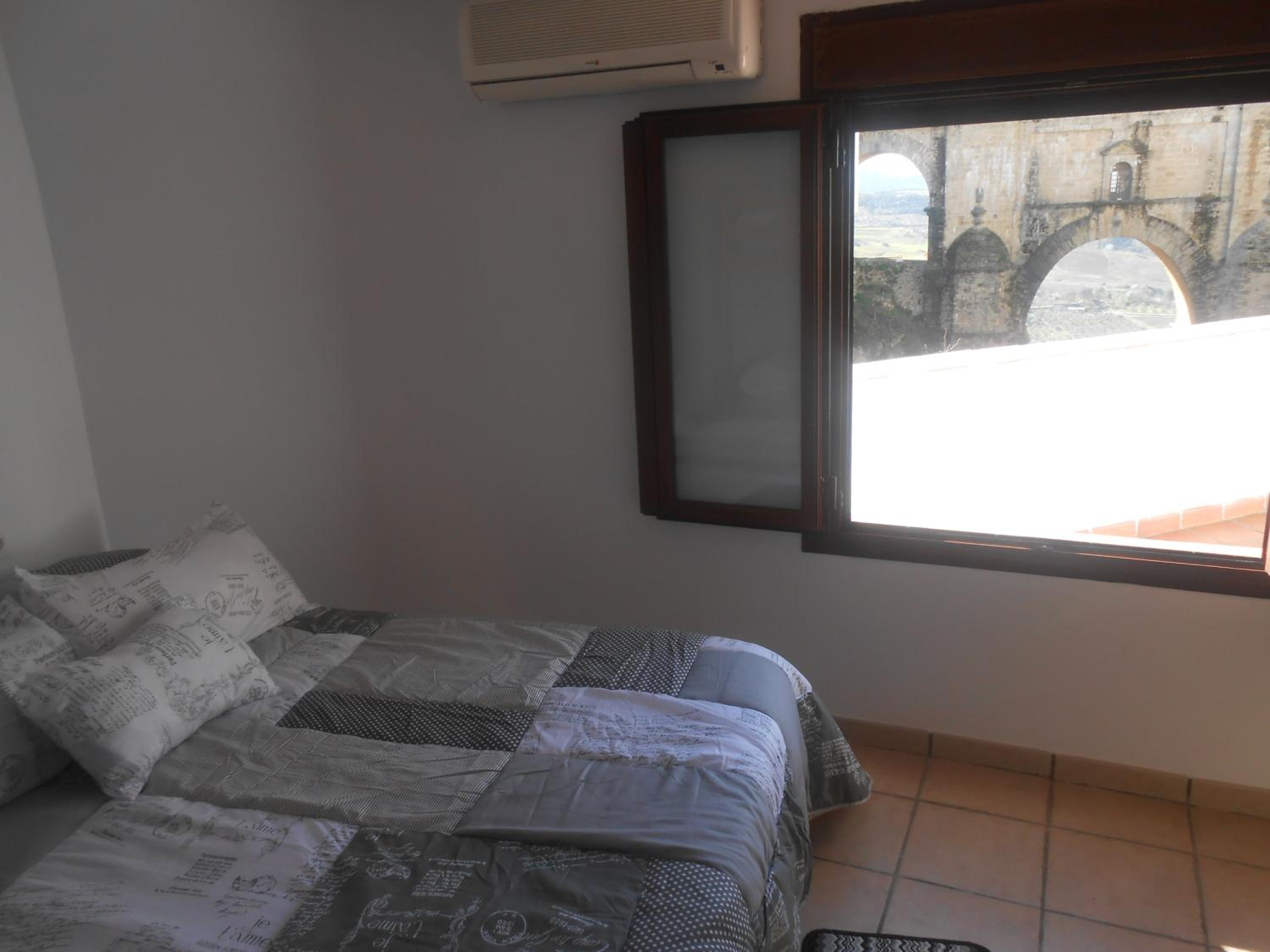 Double Room with View with Shared Bathroom photo 3