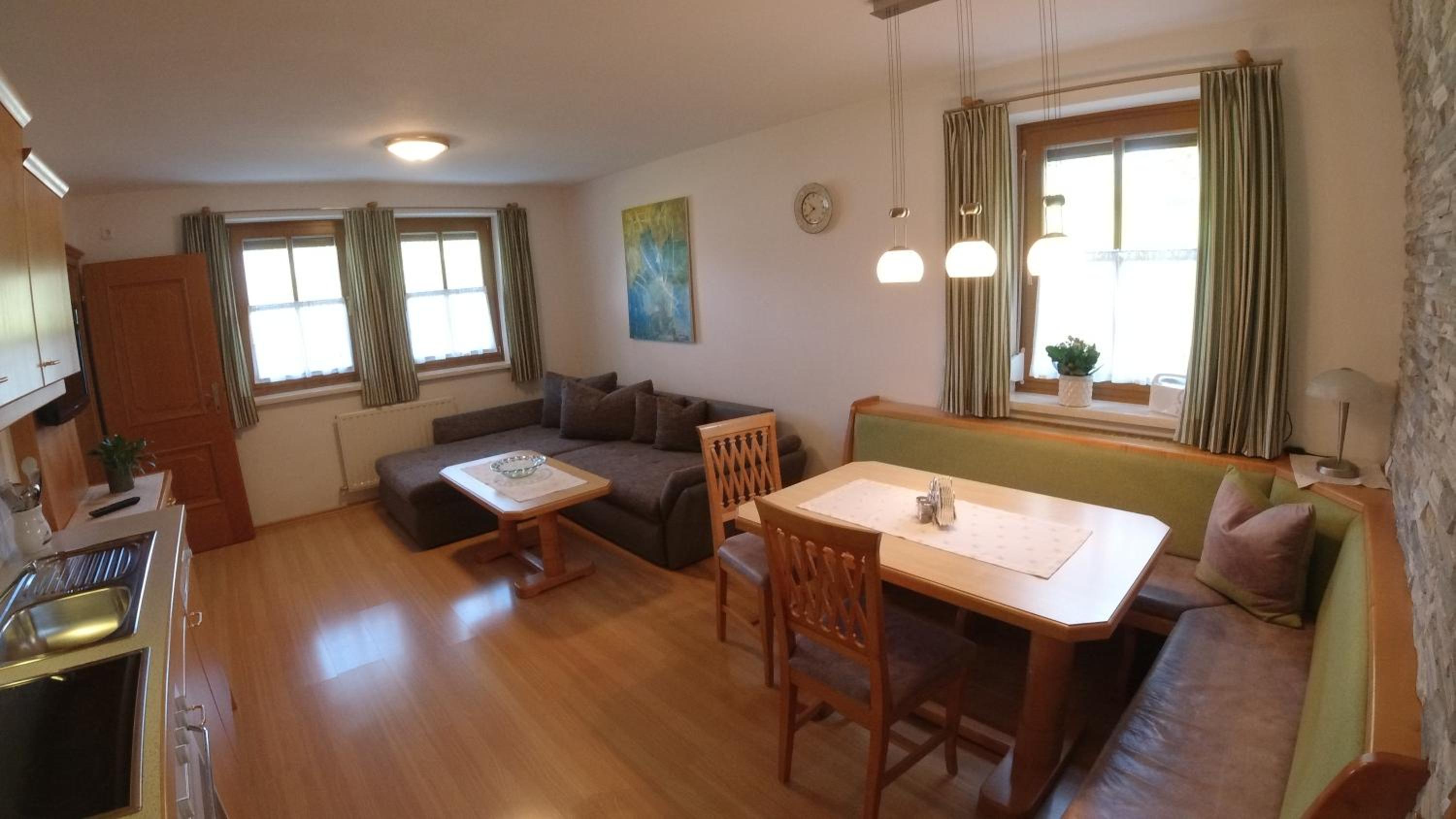 One-Bedroom Apartment with Terrace photo 3