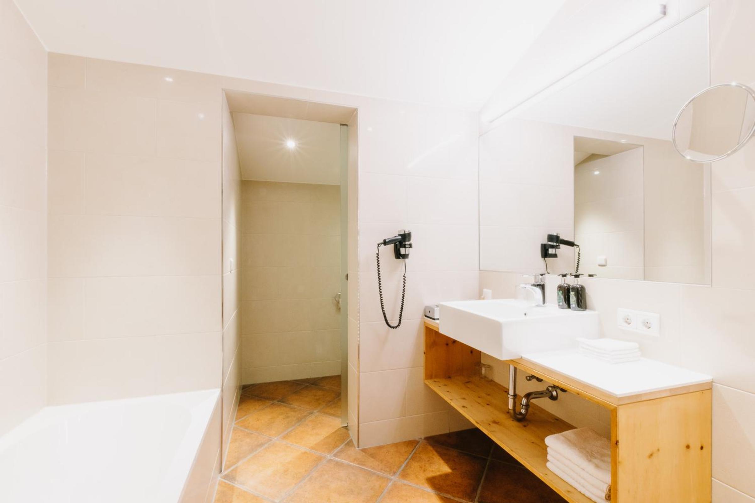 Junior Suite - Photo 2