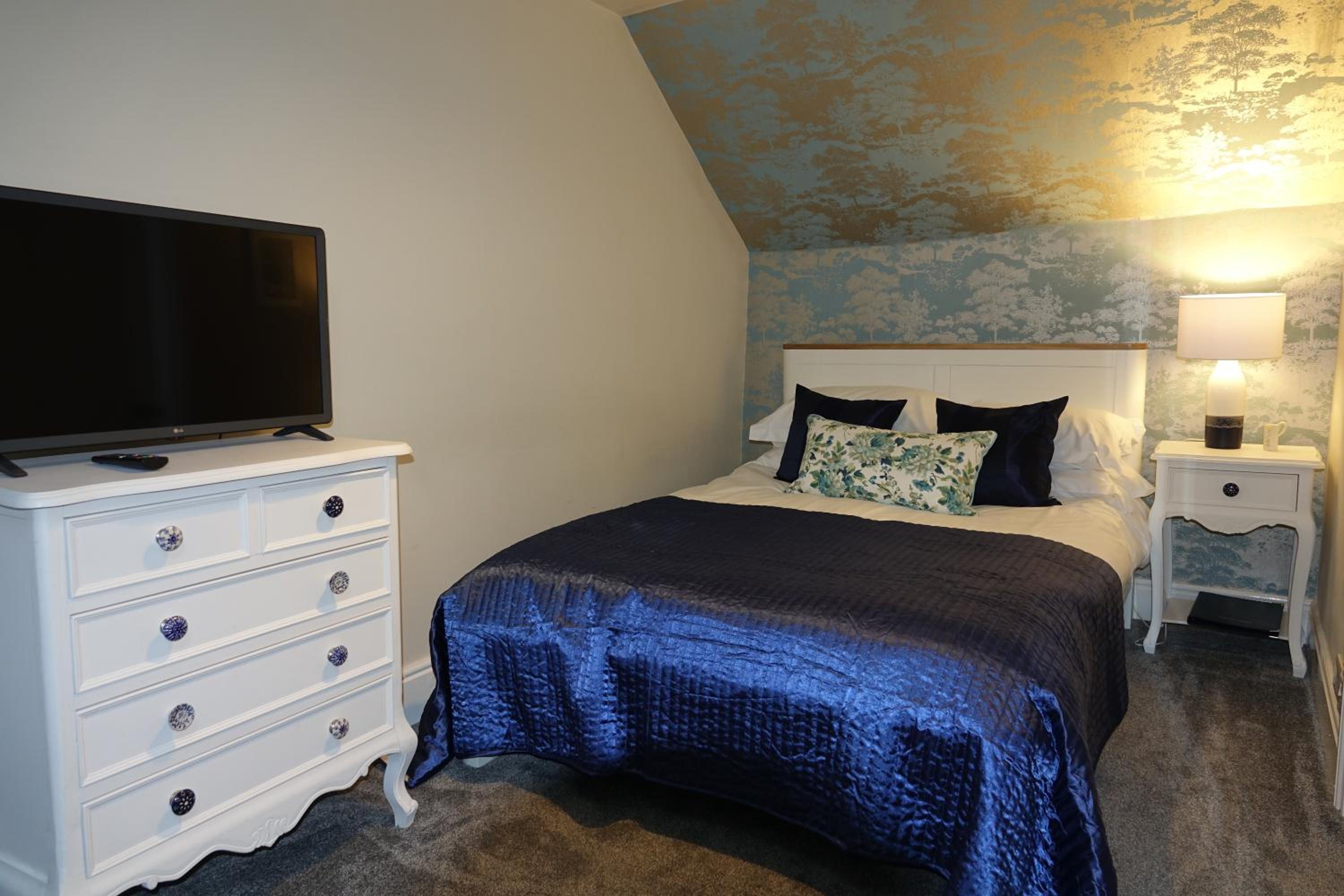 Small Double Room photo 3