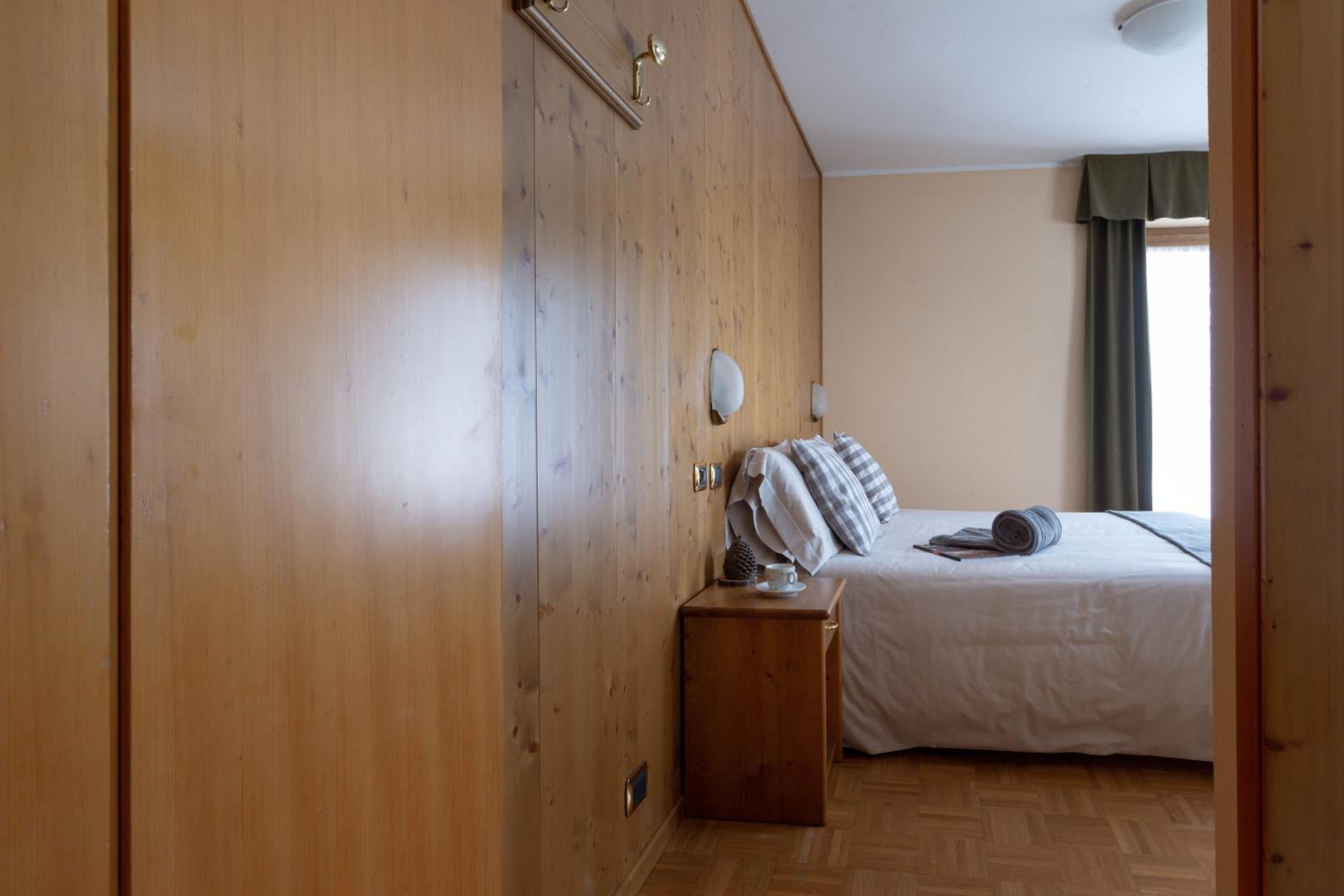 Double Or Twin Room photo 3