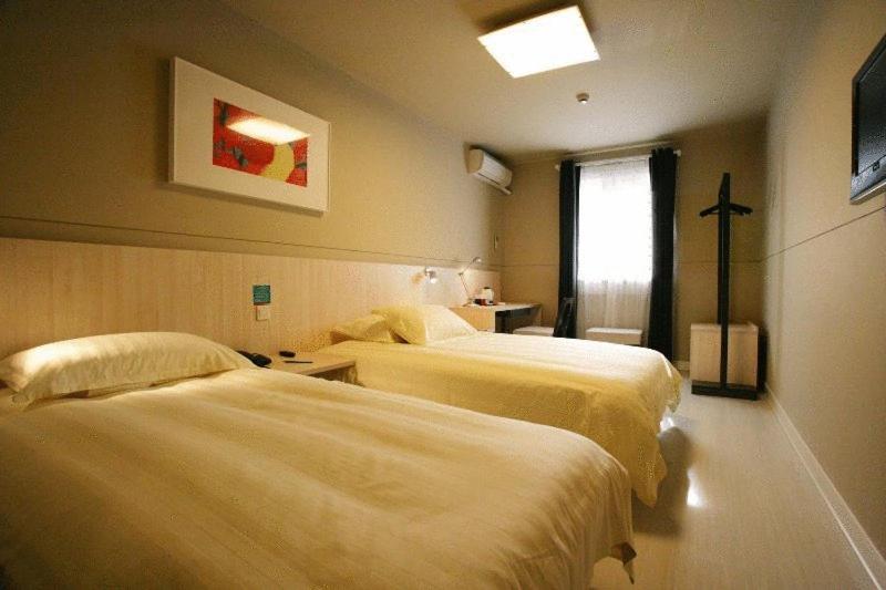 Standard Twin Room photo 1