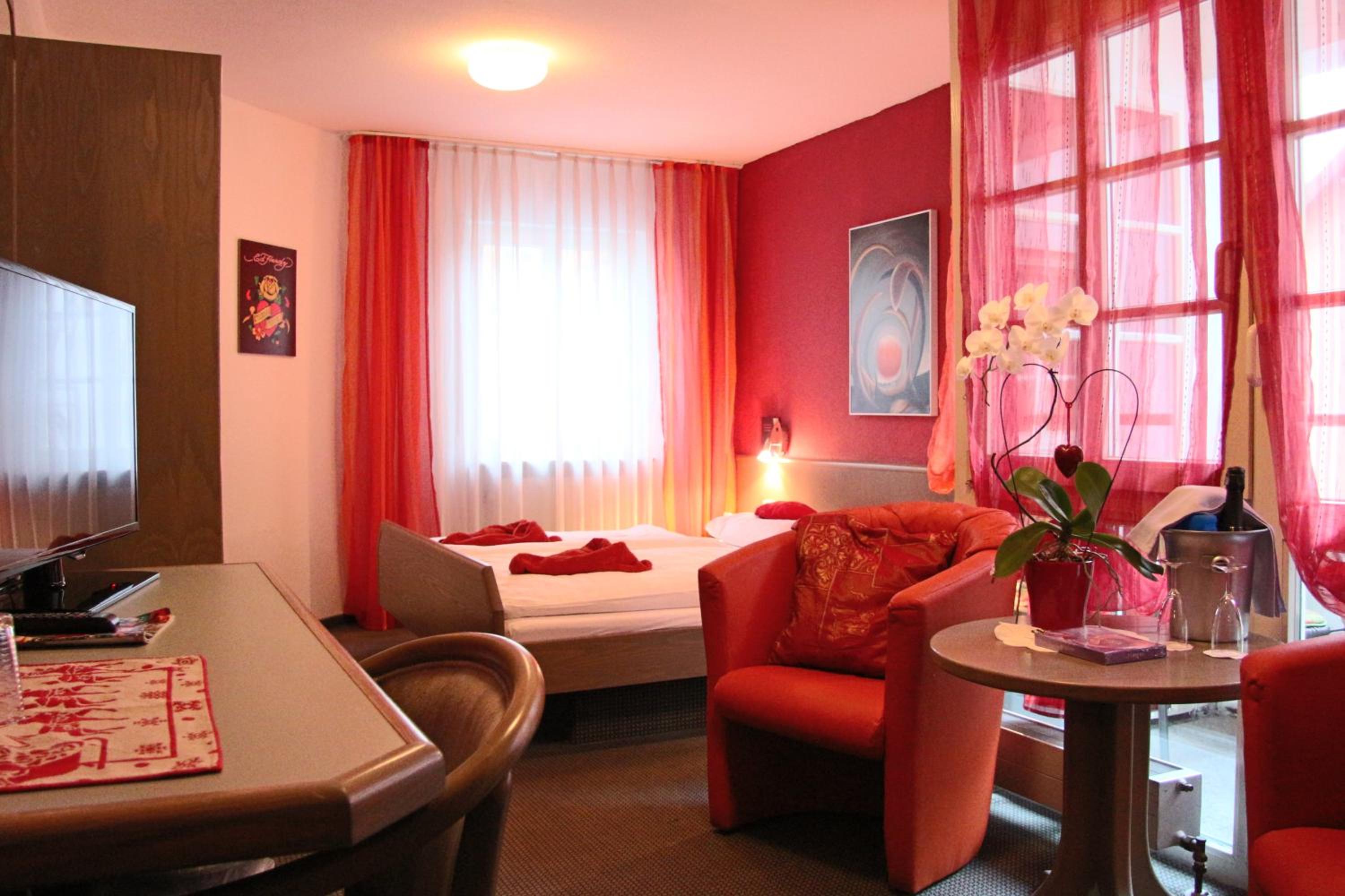 Deluxe Double Room - Photo 3