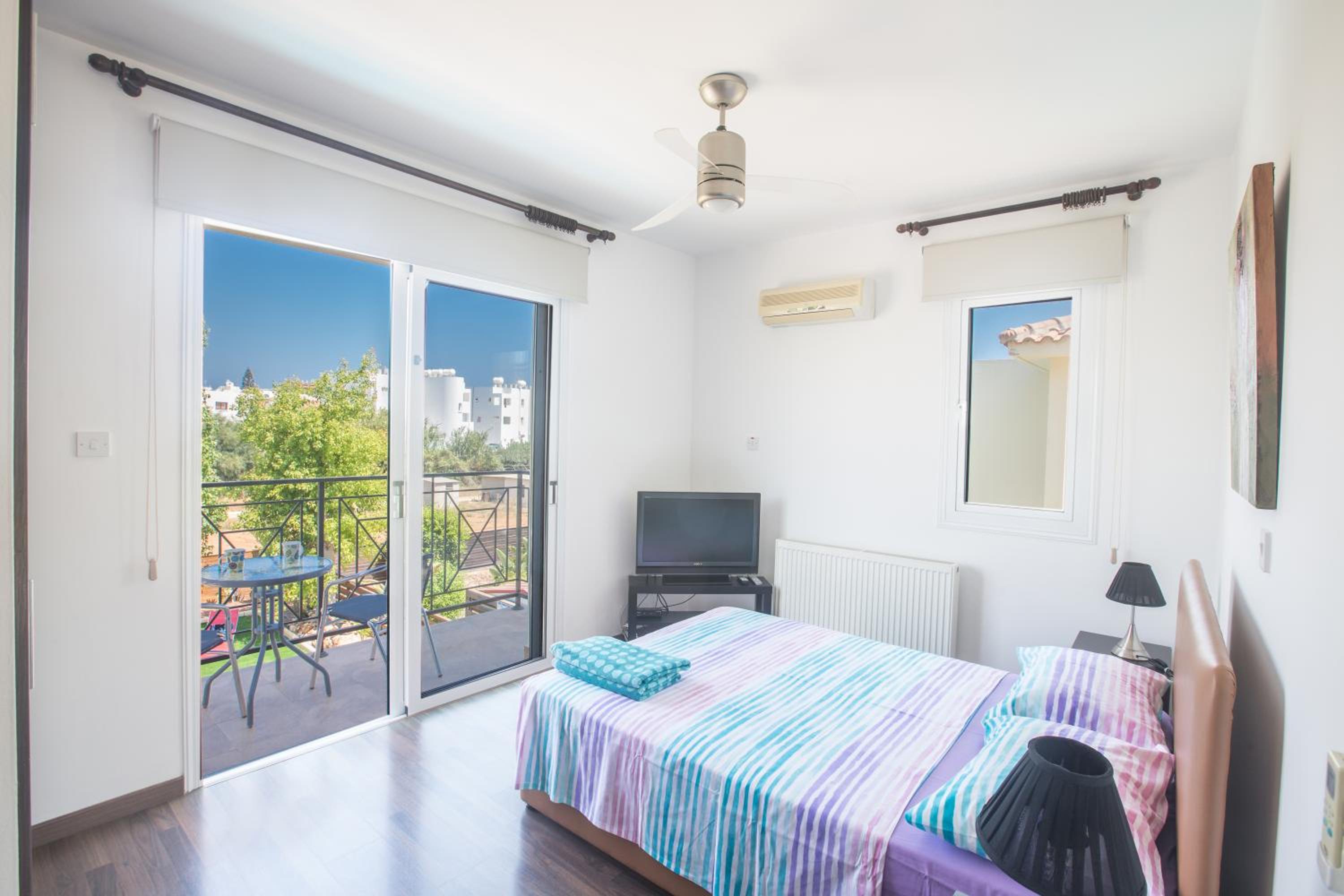 Three-Bedroom Villa photo 3