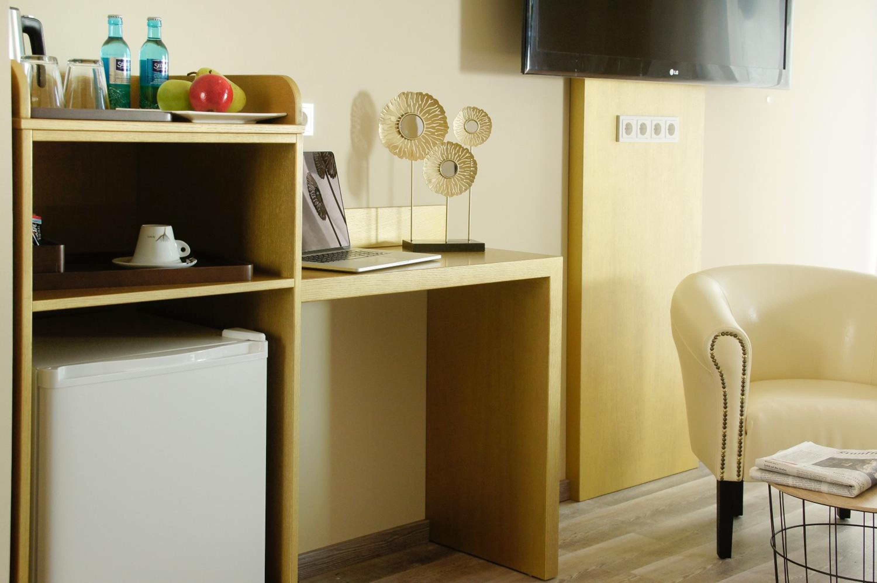 Deluxe Double Room - Photo 7
