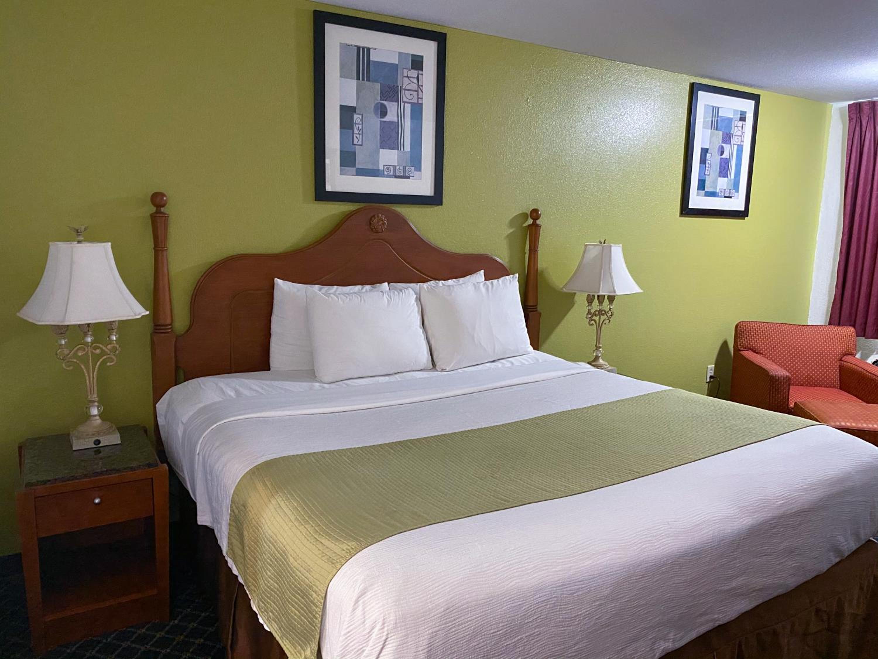 Deluxe Single Room