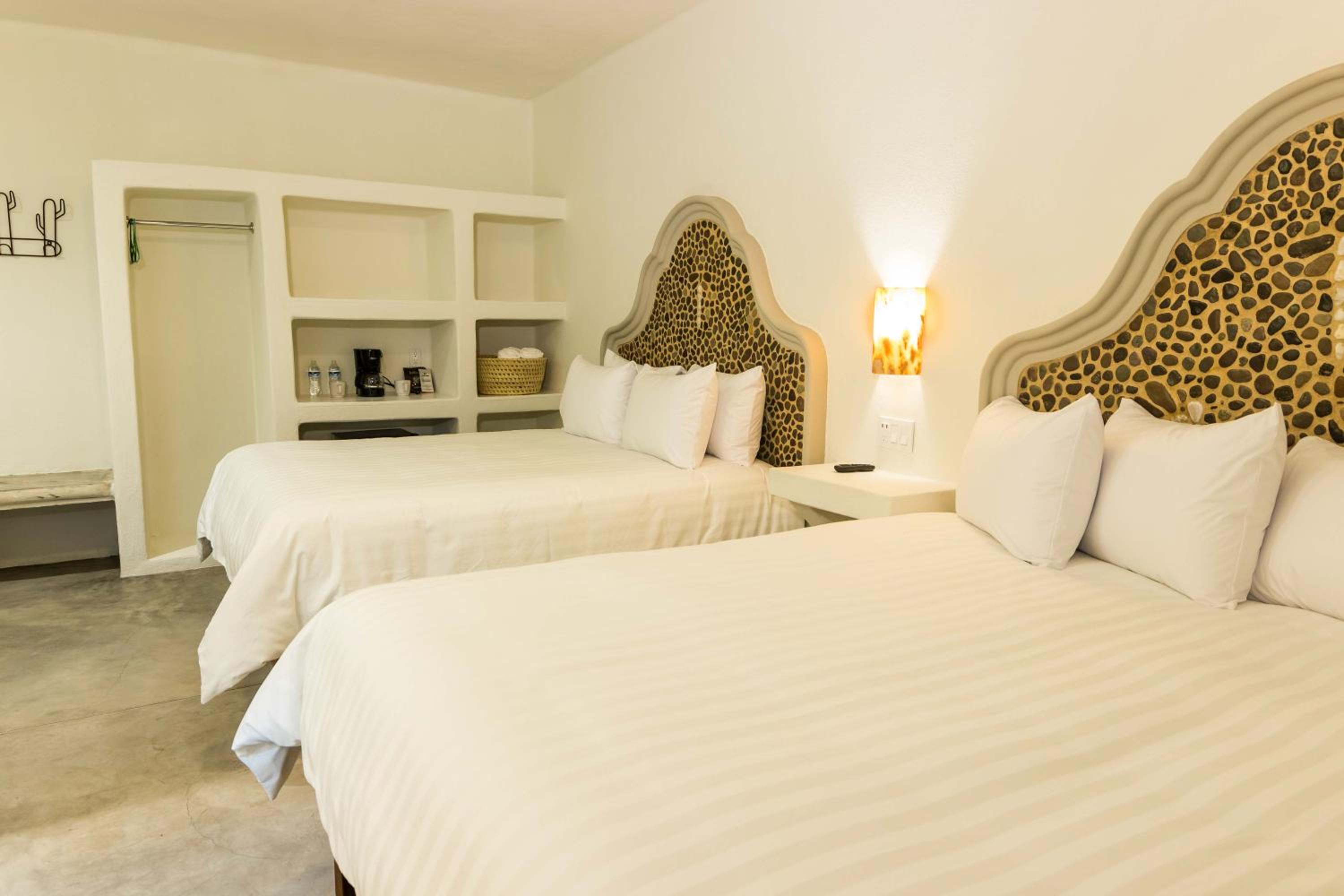 Deluxe Queen Room with Two Queen Beds