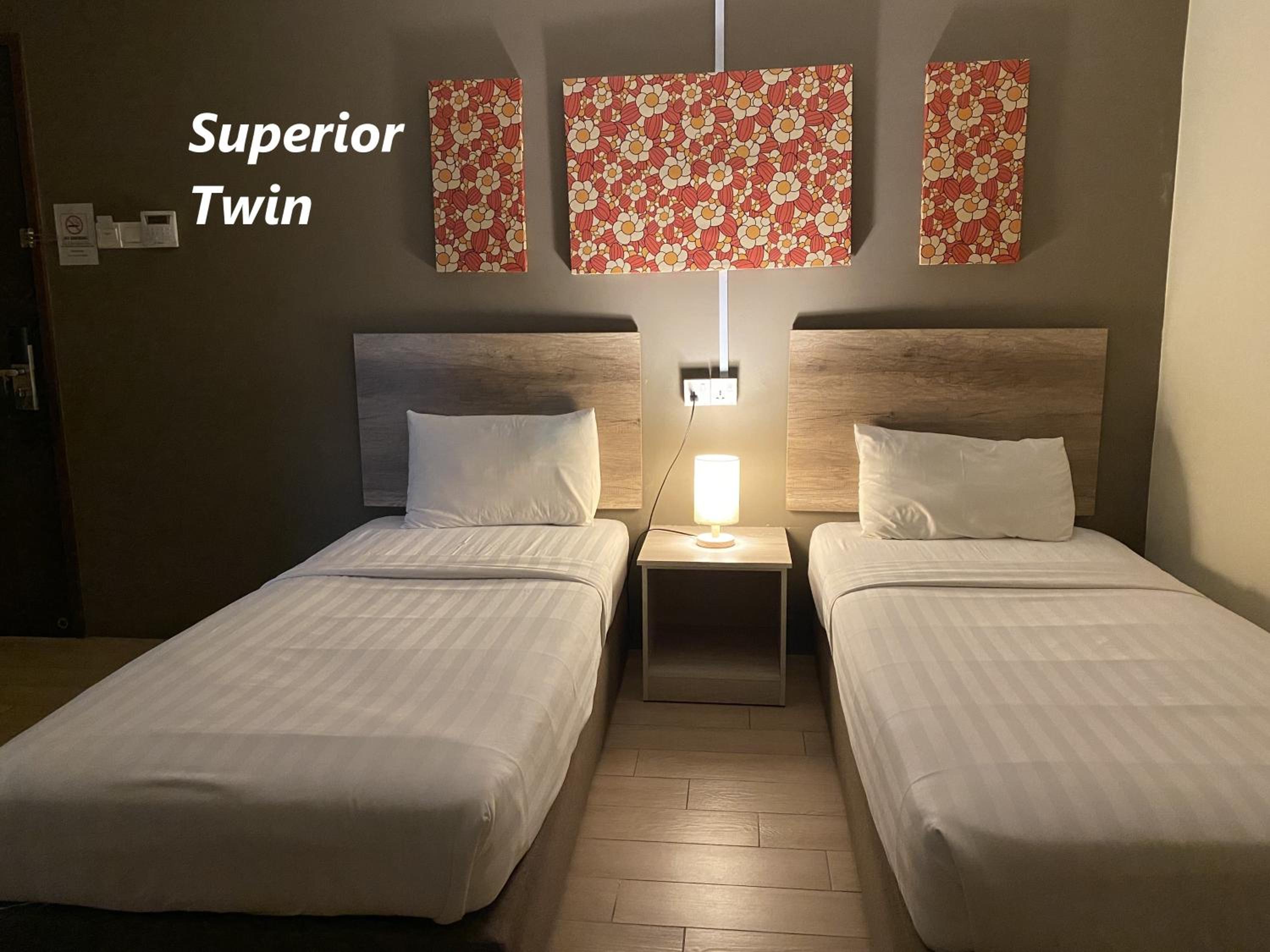Superior Twin Room photo 2