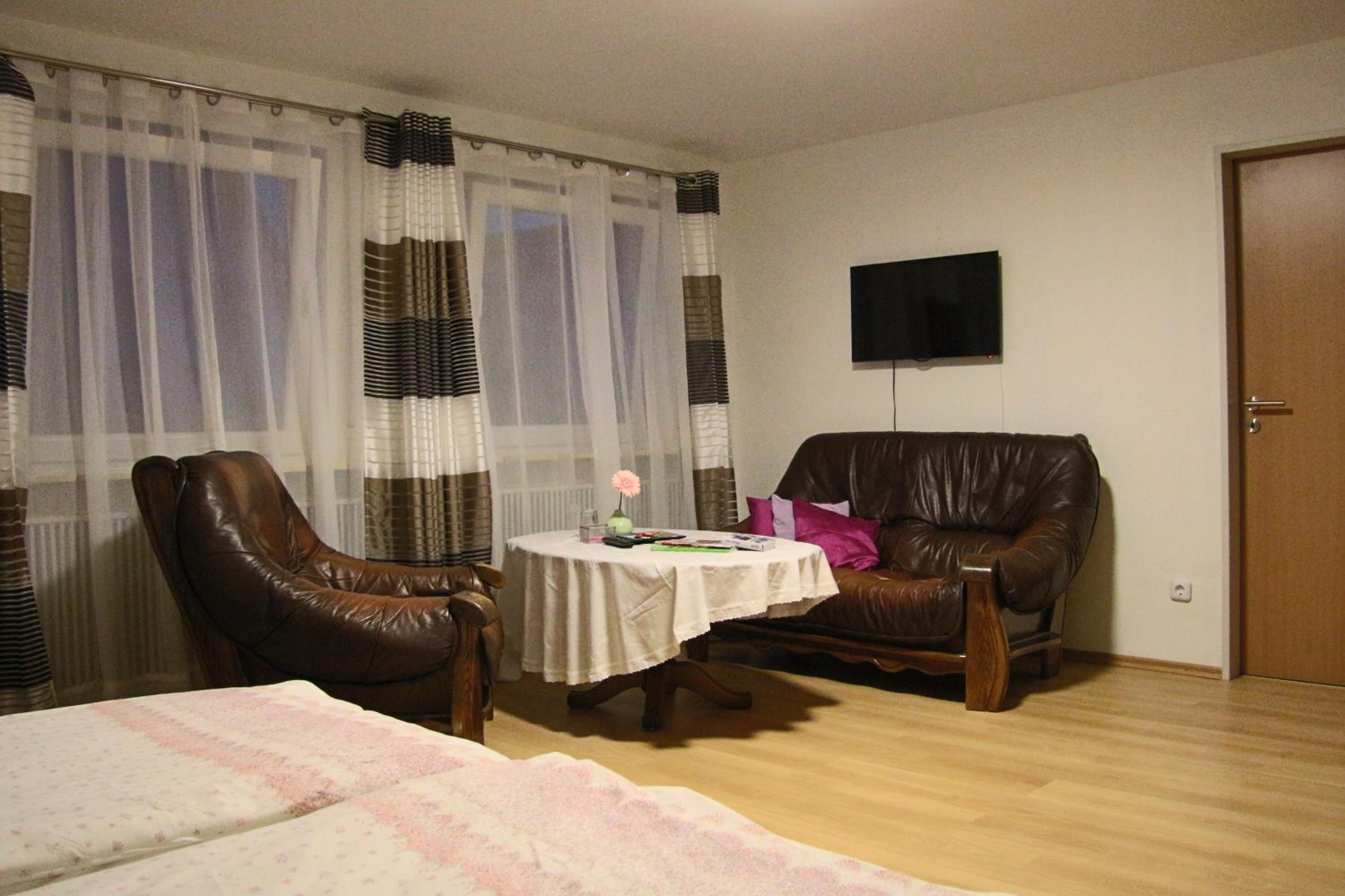 Standard Double Room with Shared Bathroom photo 1