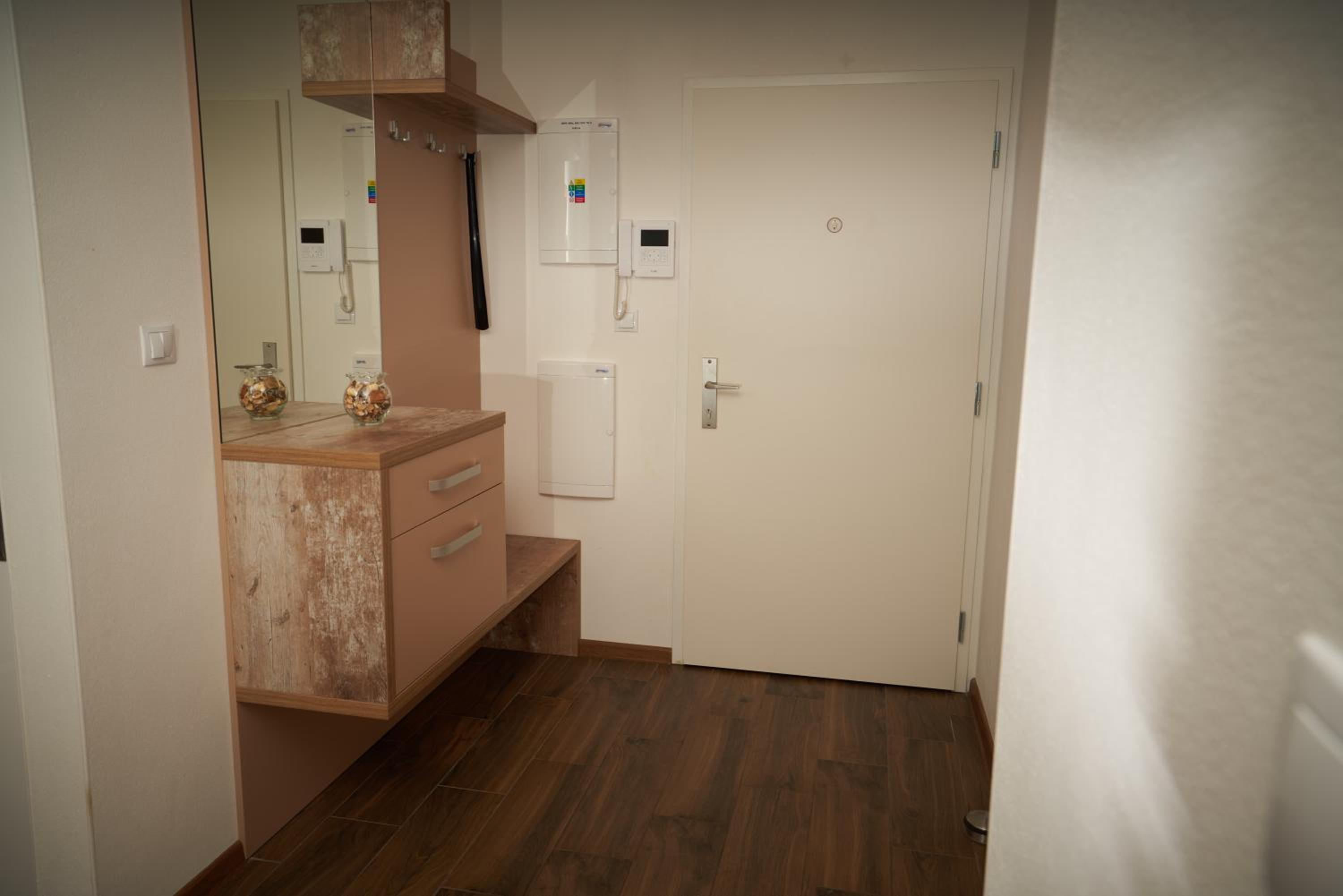 One-Bedroom Apartment - Photo 19