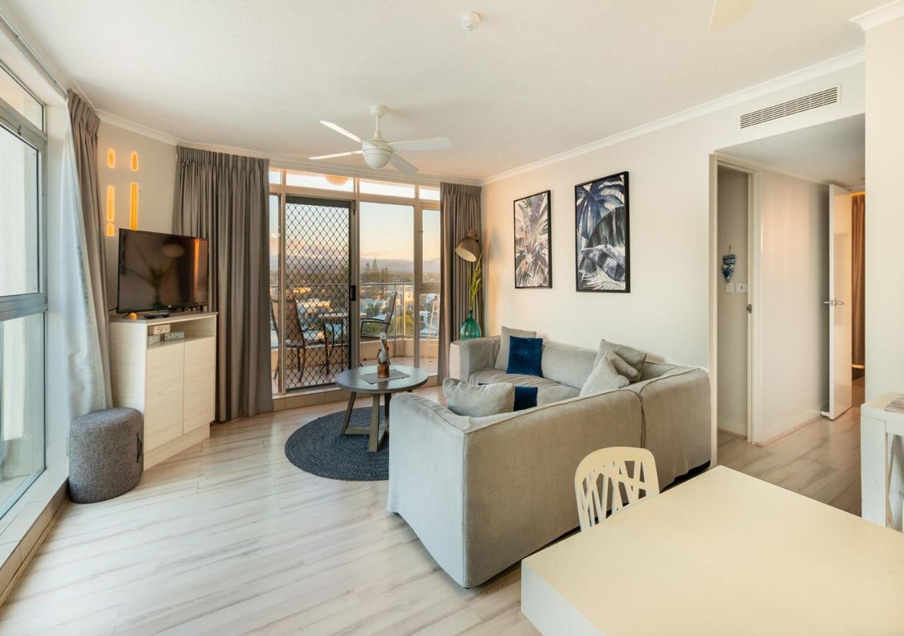 Ocean Front Two-Bedroom Apartment with Aircon