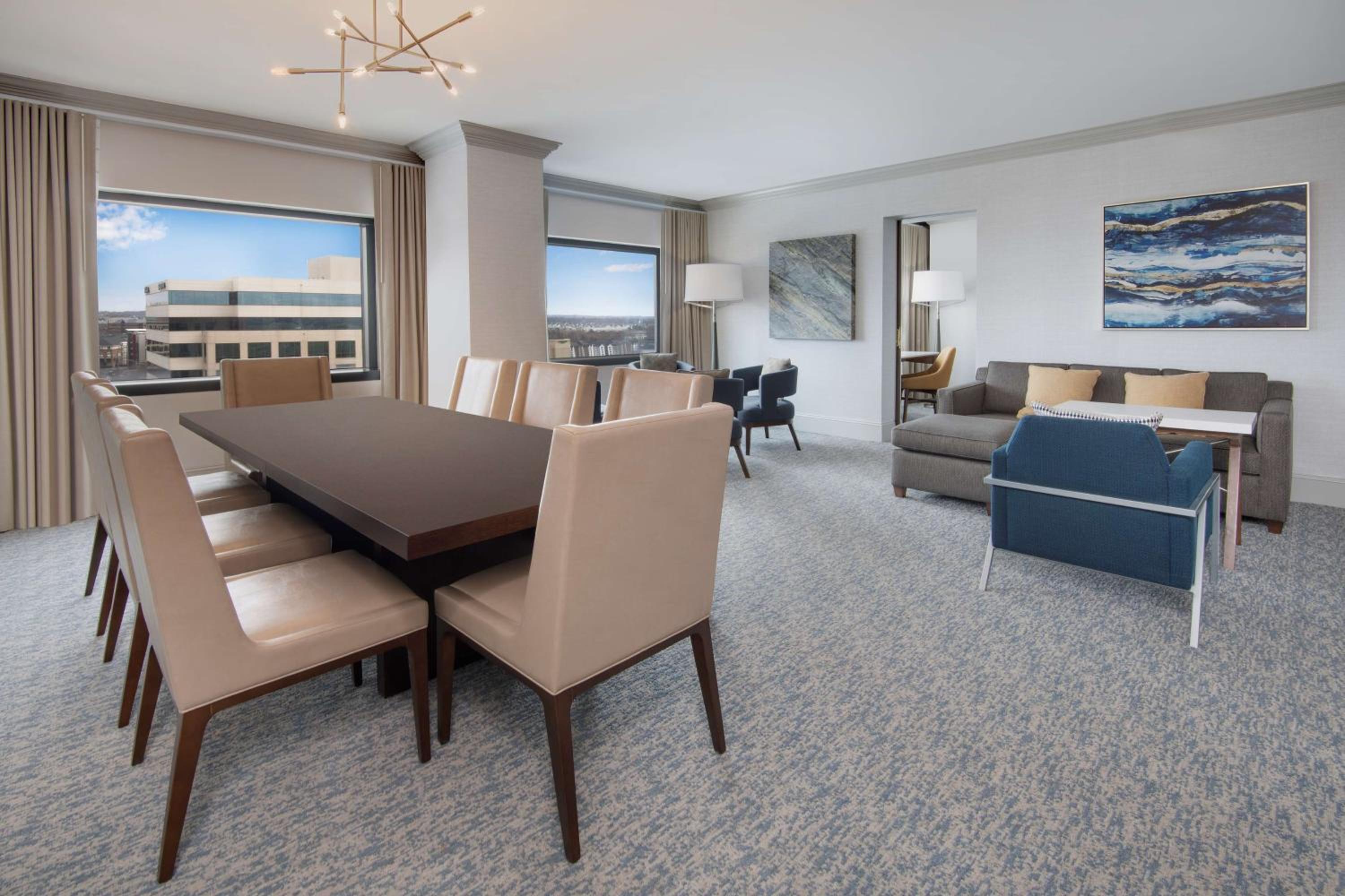 Suite photo 1