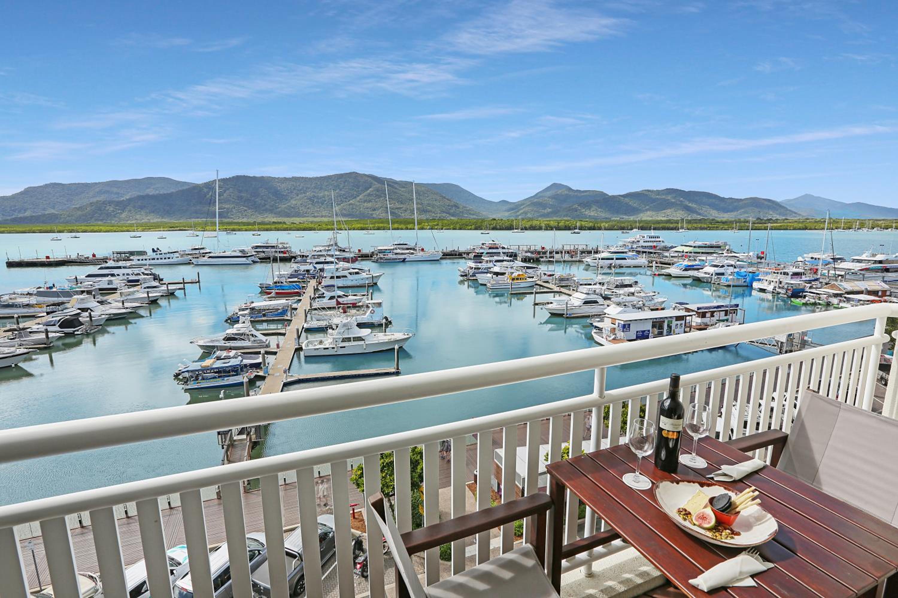 Executive Marina Twin Room
