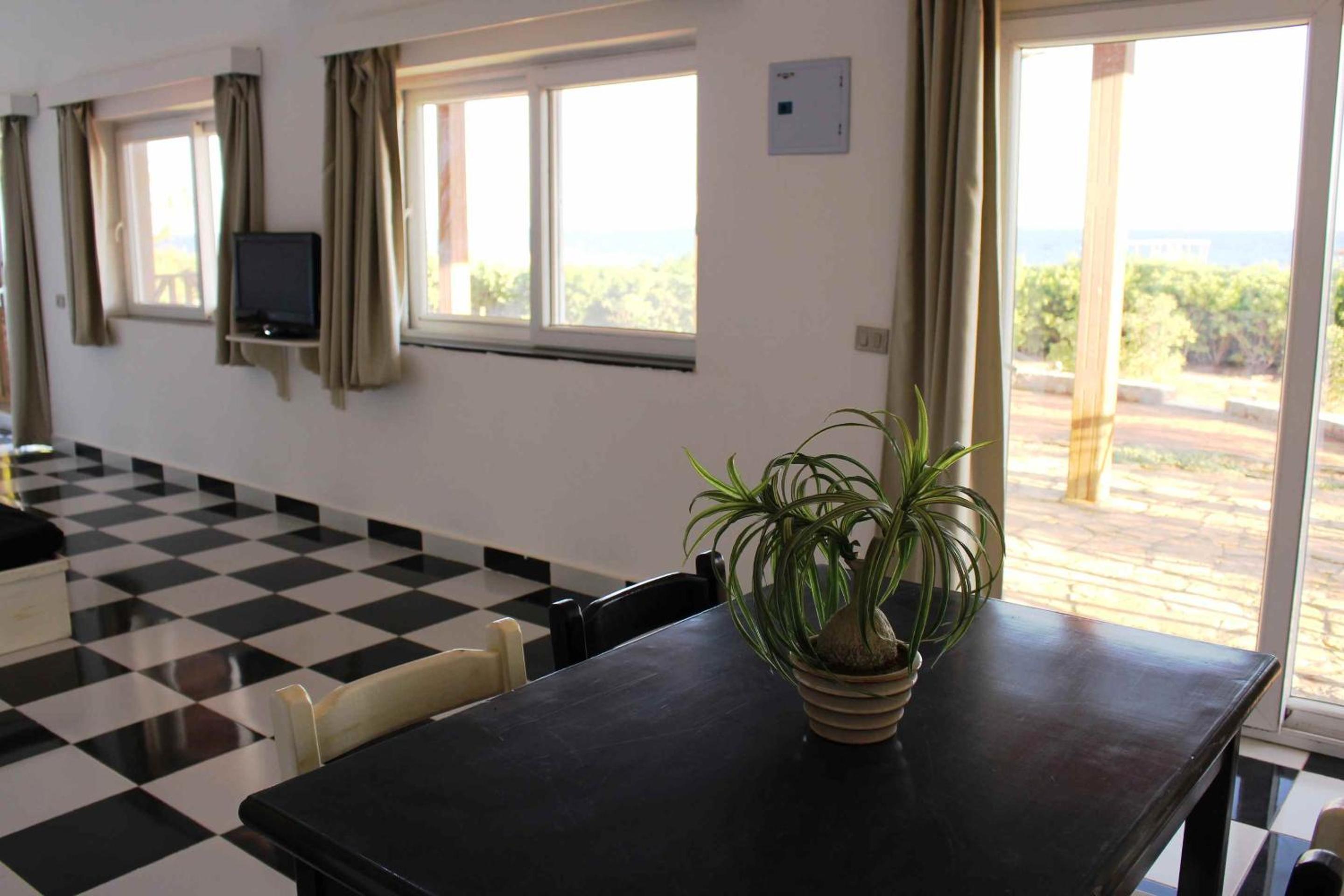 Apartment with Sea View - Photo 2