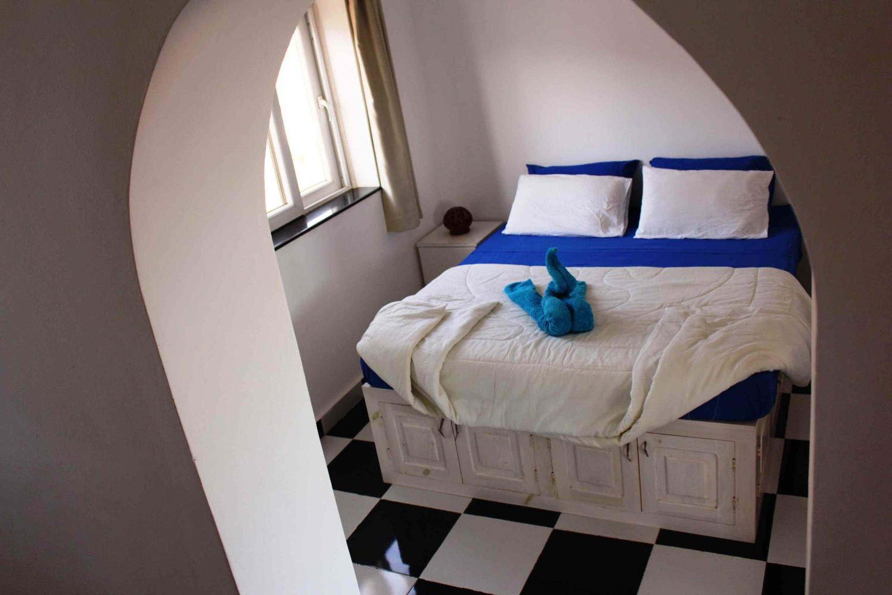 Apartment with Sea View - Photo 8