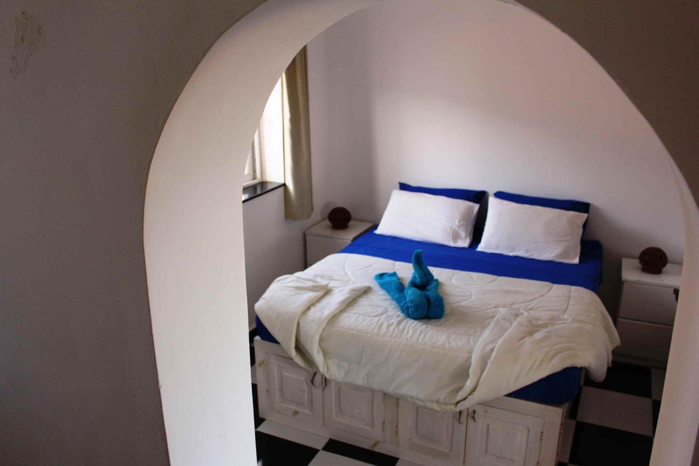 Apartment with Sea View - Photo 9