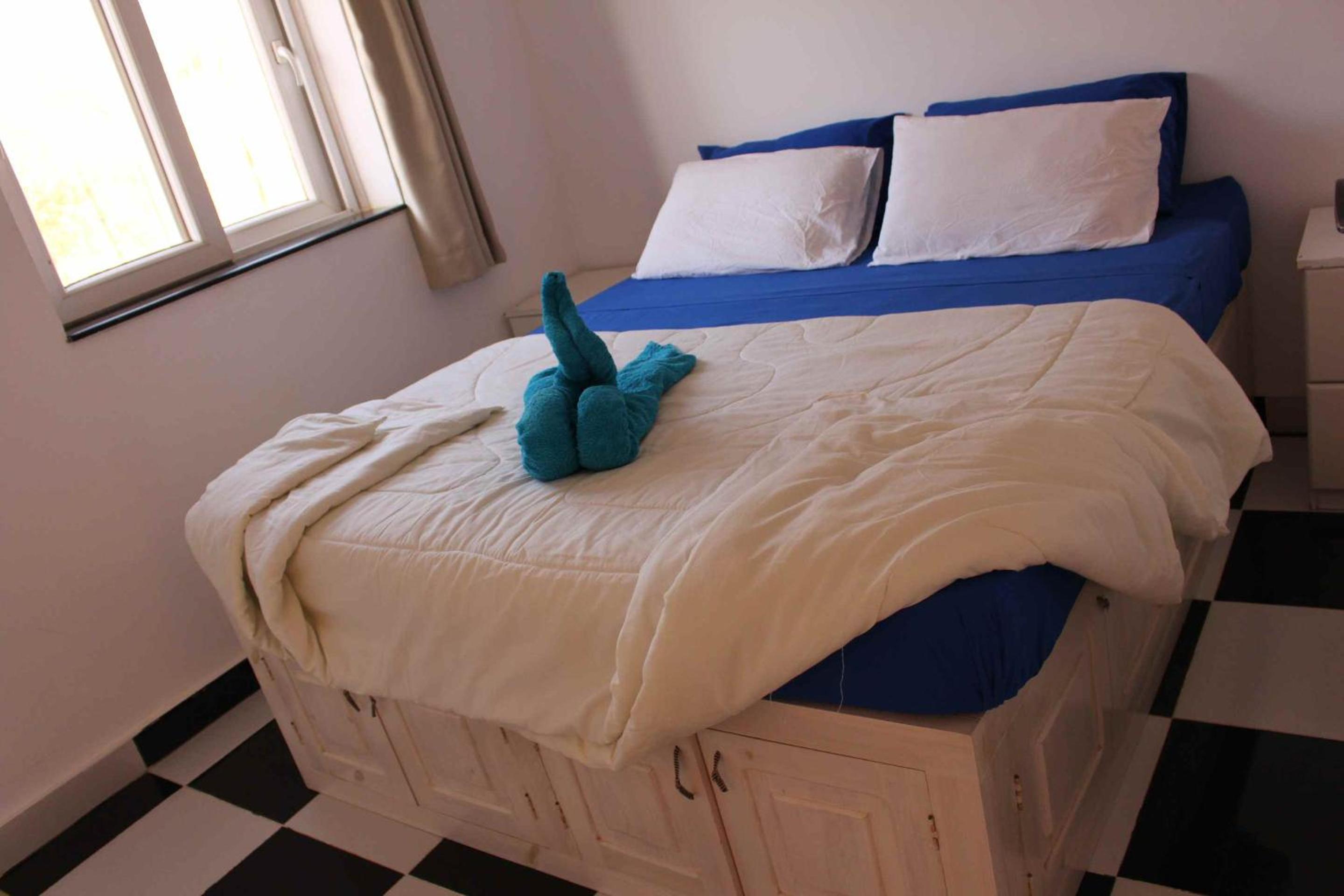 Apartment with Sea View - Photo 19