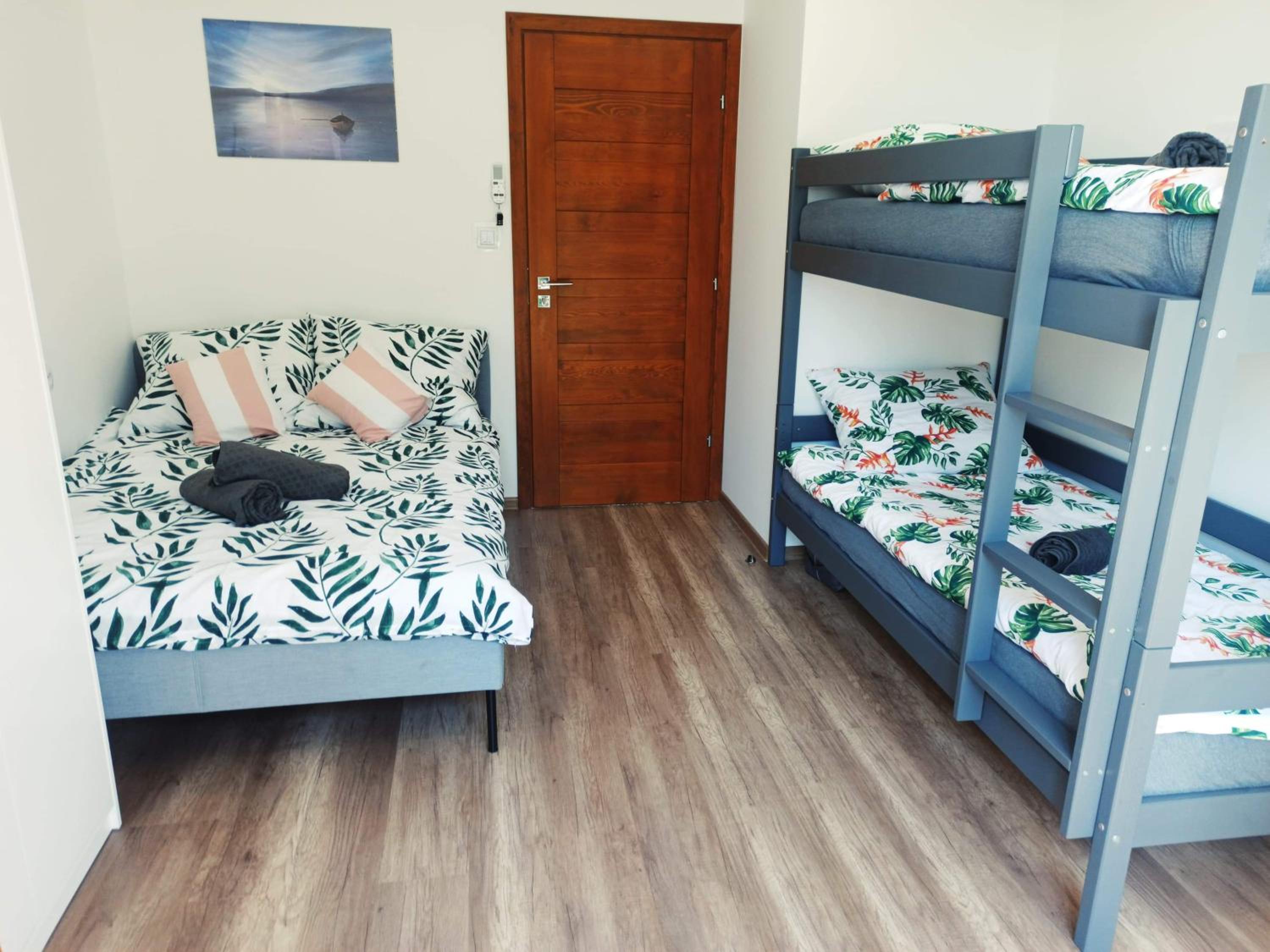Quadruple Room with Private Bathroom - Photo 1