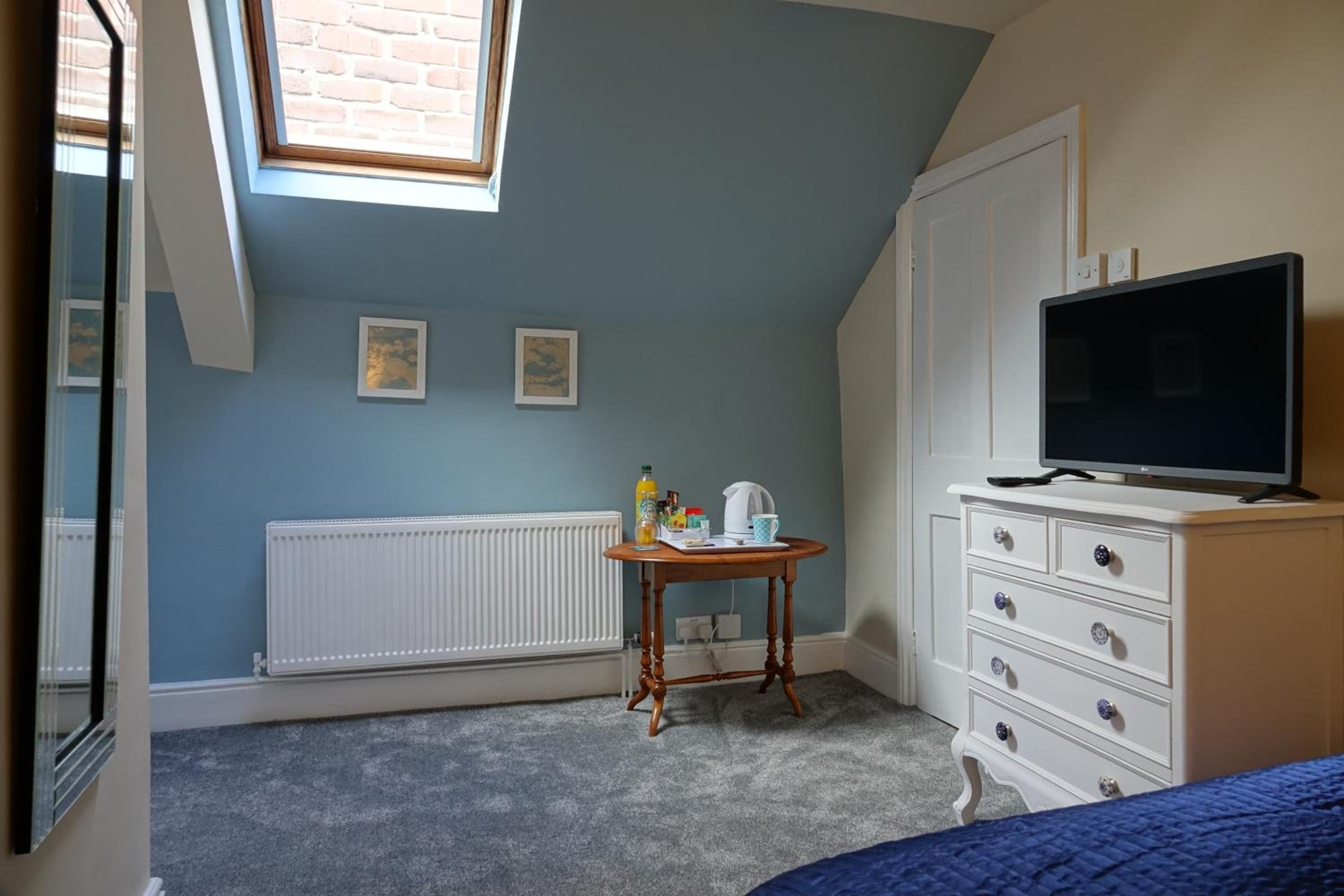 Small Double Room photo 1