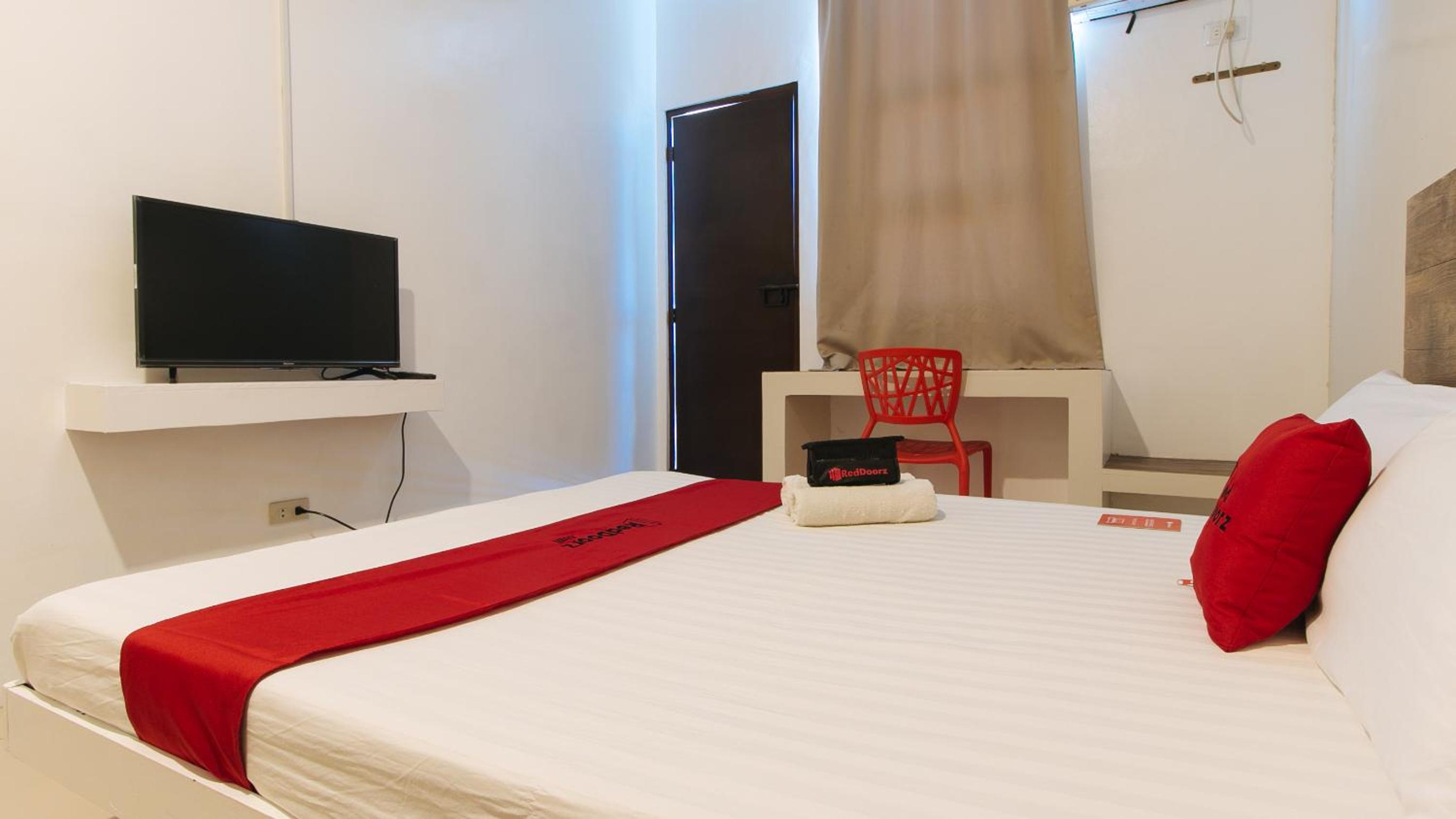 Standard Double Room - Photo 5