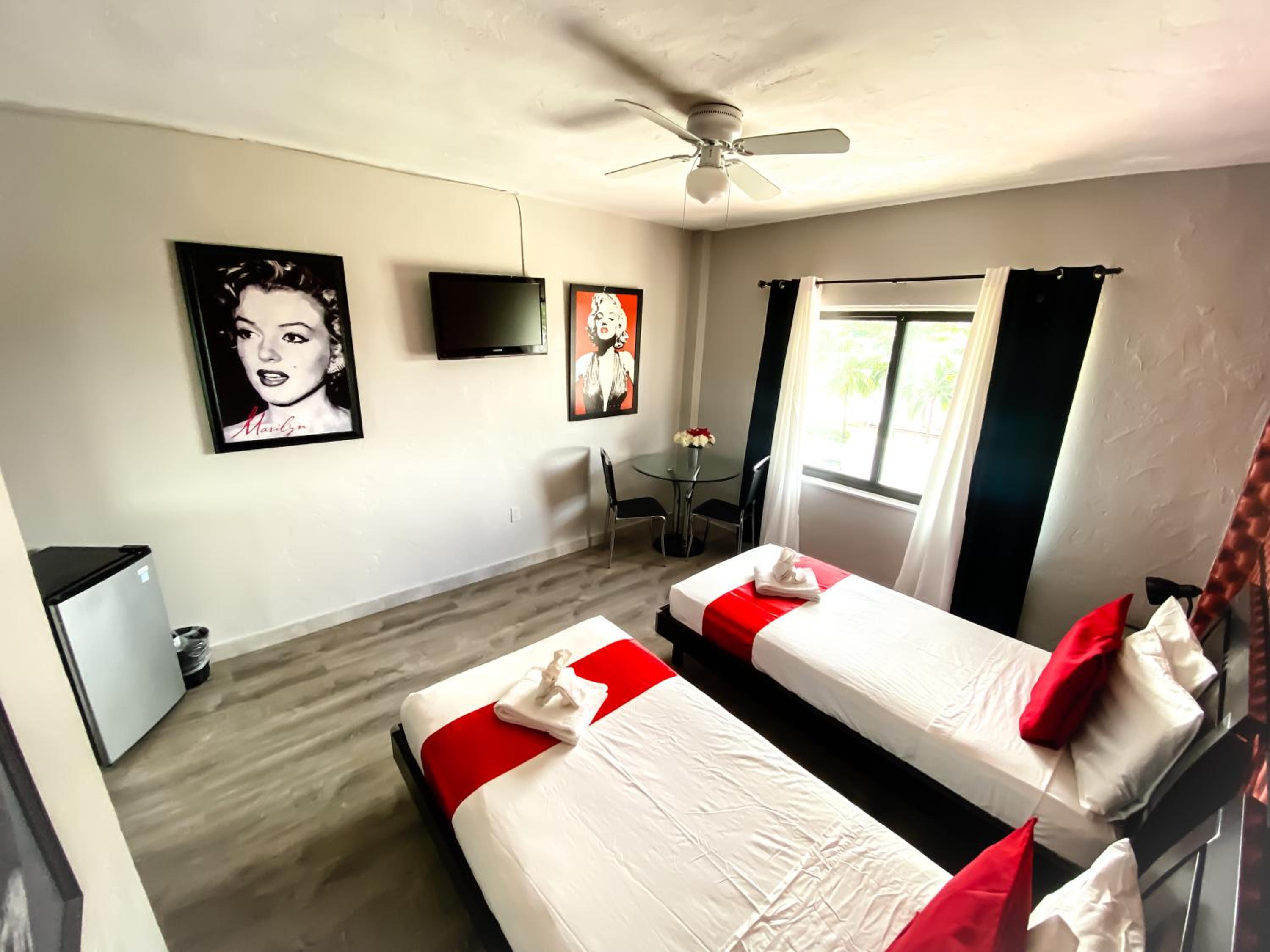 Standard Twin Room (Fully Renovated)