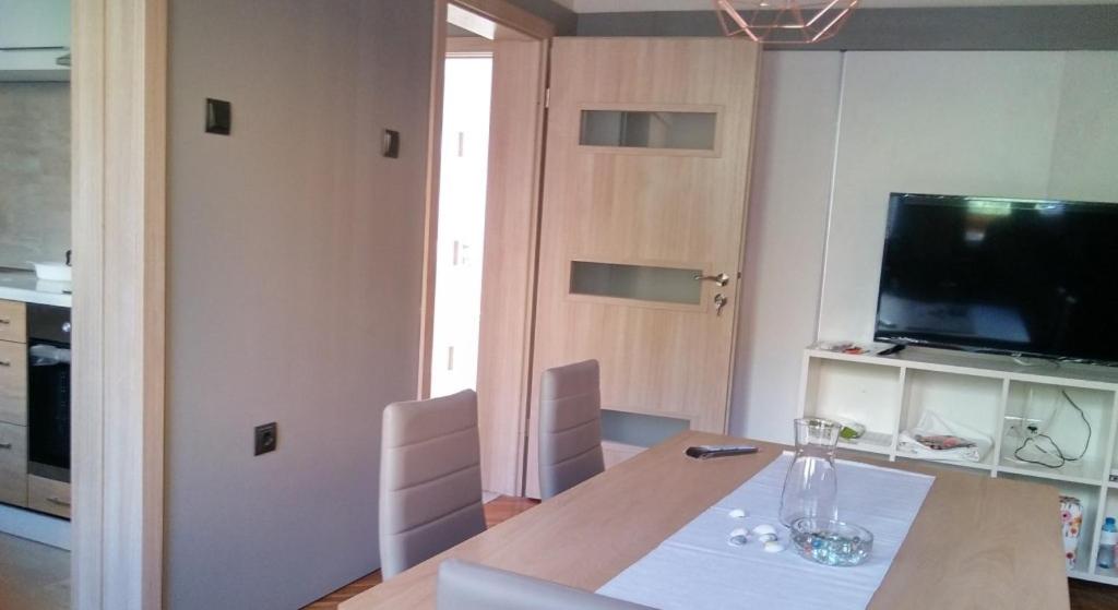 Two-Bedroom Apartment - Photo 5