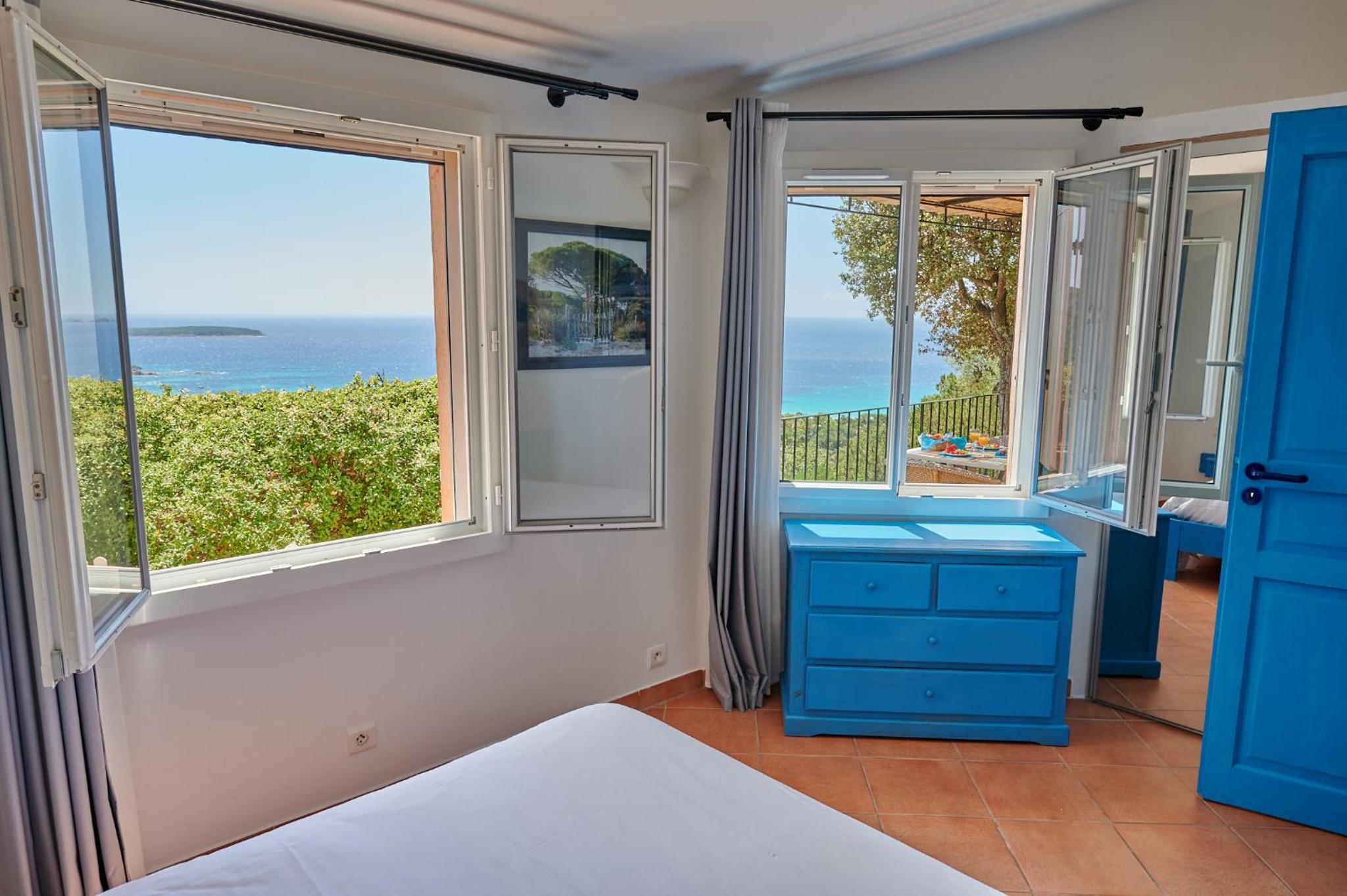 One-Bedroom House (Saturday - Saturday) photo 3