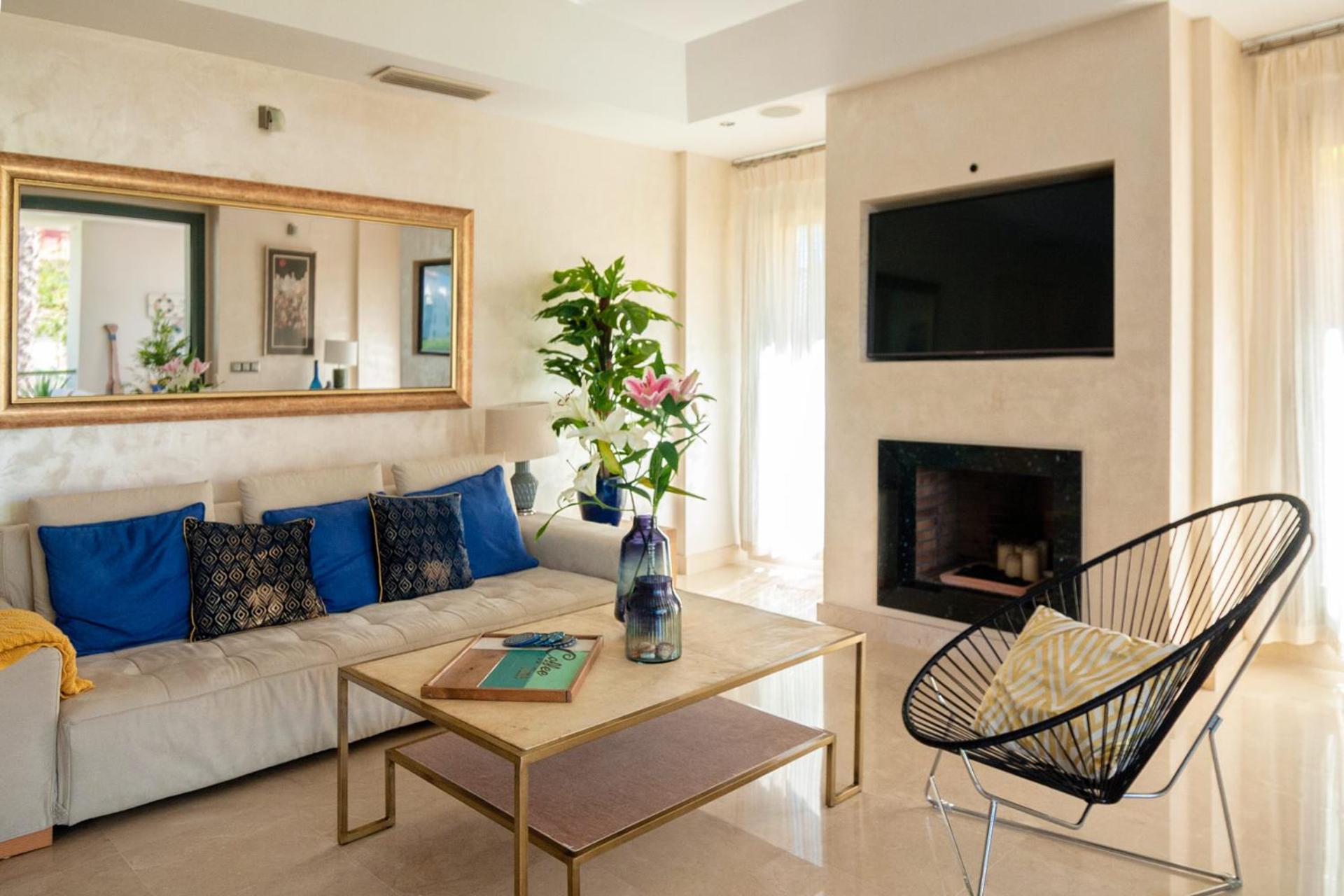 Three-Bedroom Apartment - Photo 34