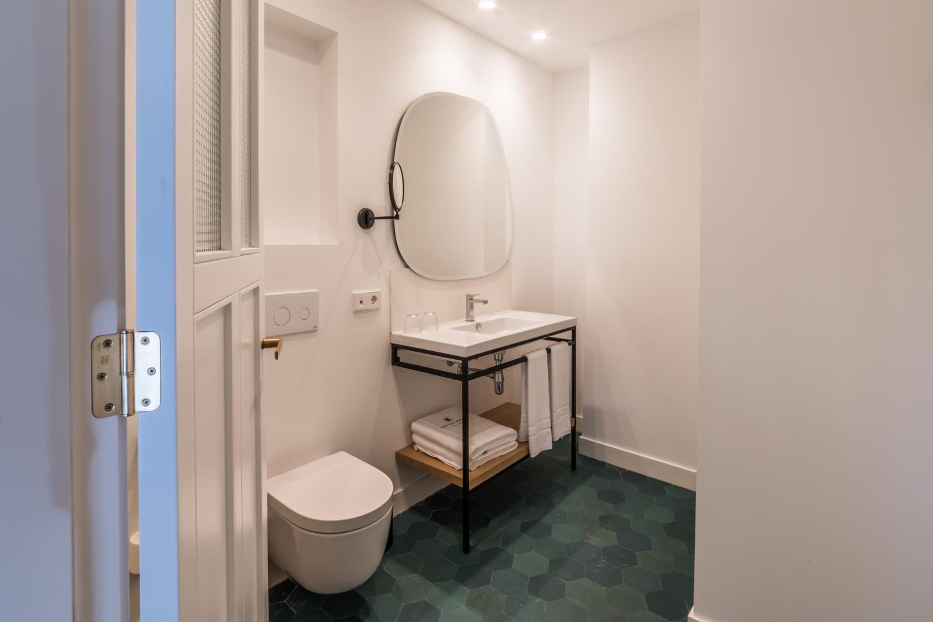 Superior Double/Twin Room - Photo 6