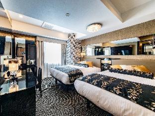 Connecting Rooms for 3 Adults (Single Room + Double Room) - Non-Smoking photo 1
