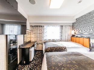 Connecting Rooms for 4 Adults (2 Double Rooms) - Non-Smoking photo 1