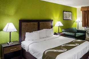 Queen Room - Non Smoking - Photo 14
