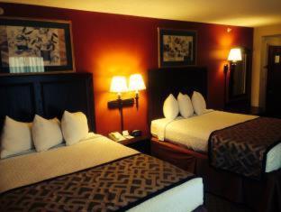 King Room - Non-Smoking - Photo 2