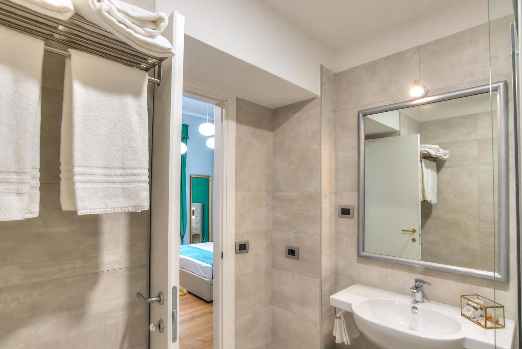 Superior Double or Twin Room photo 2