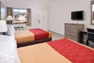 Standard King Room - Non Smoking/Upper Floor/No Elevator Access - Photo 3