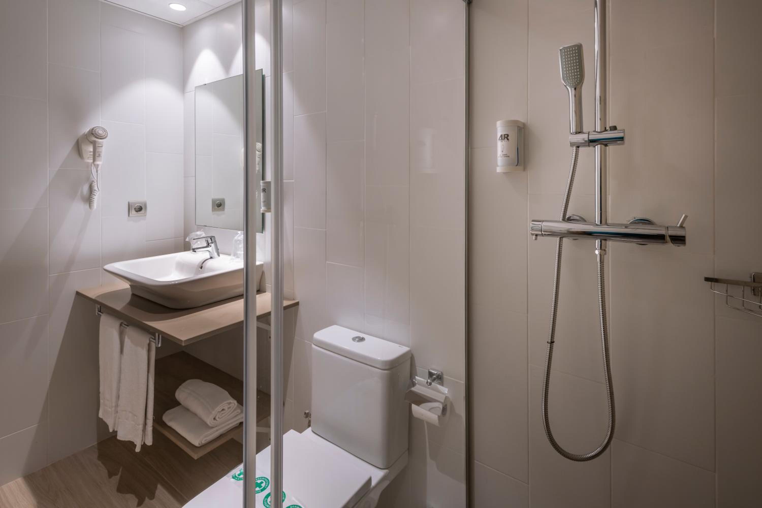 Standard Quadruple Room (3 Adults + 1 Child) photo 3