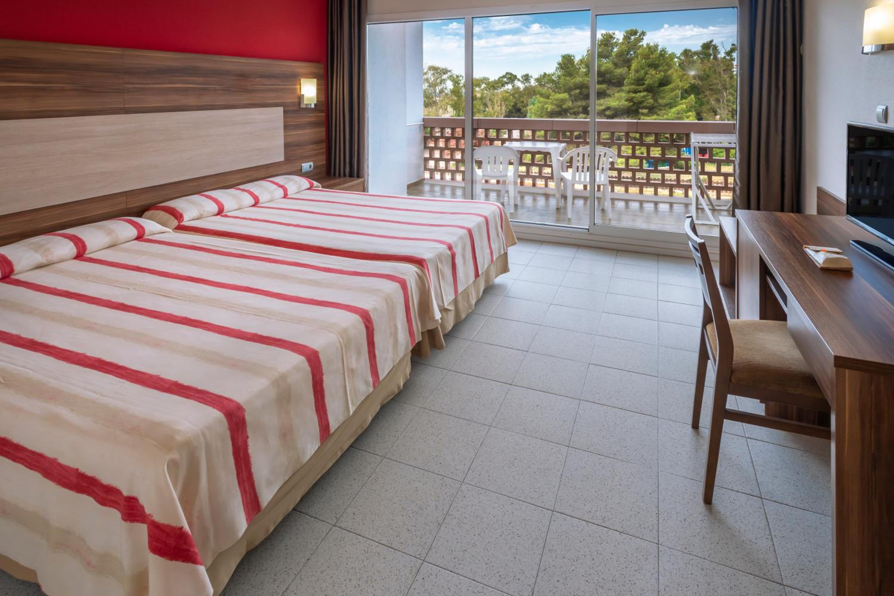 Habitación Doble Estándar (2 Adultos)