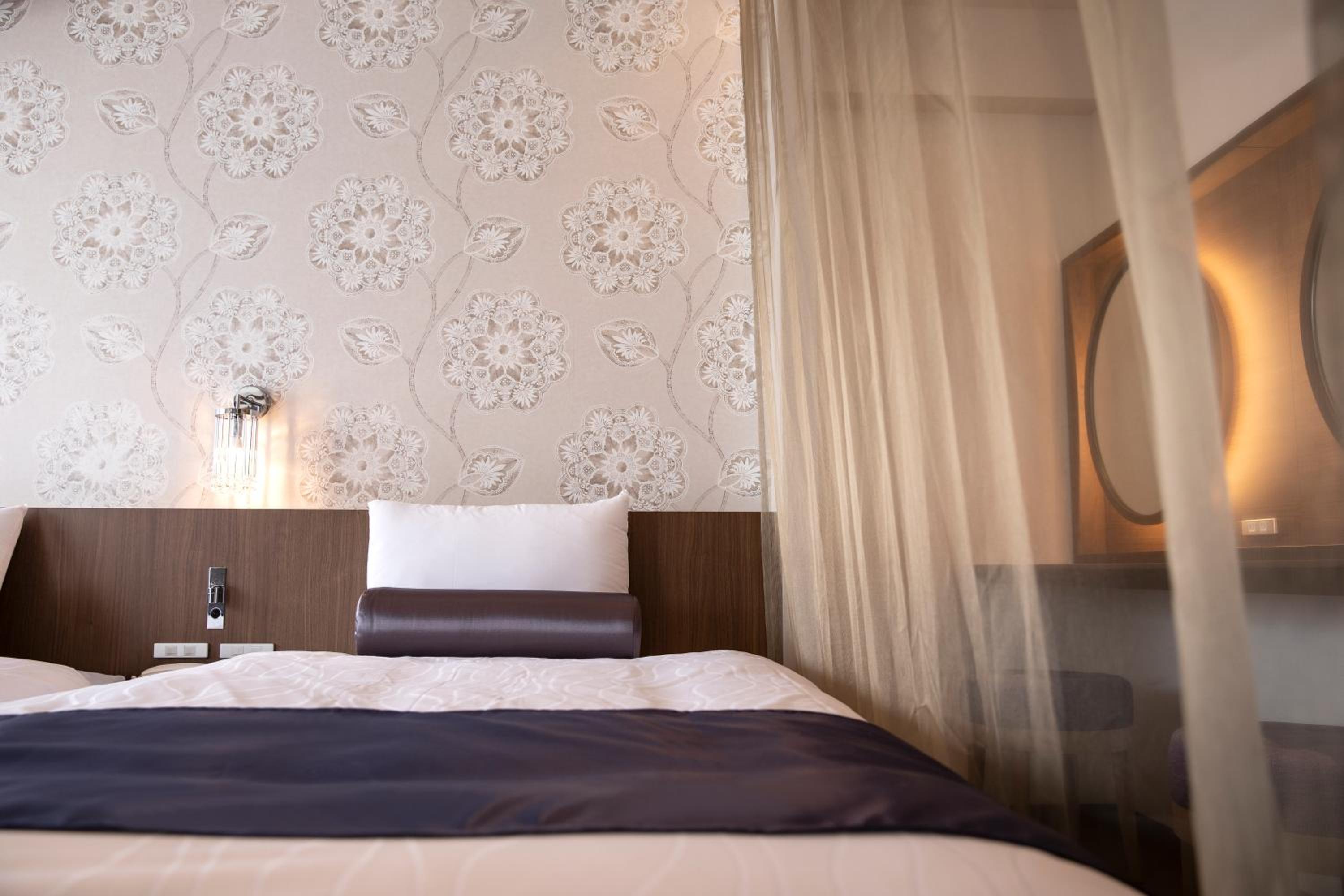 Triple Room - Female Only photo 3