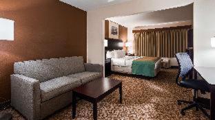 Queen Suite with Sofa Bed - Non-Smoking