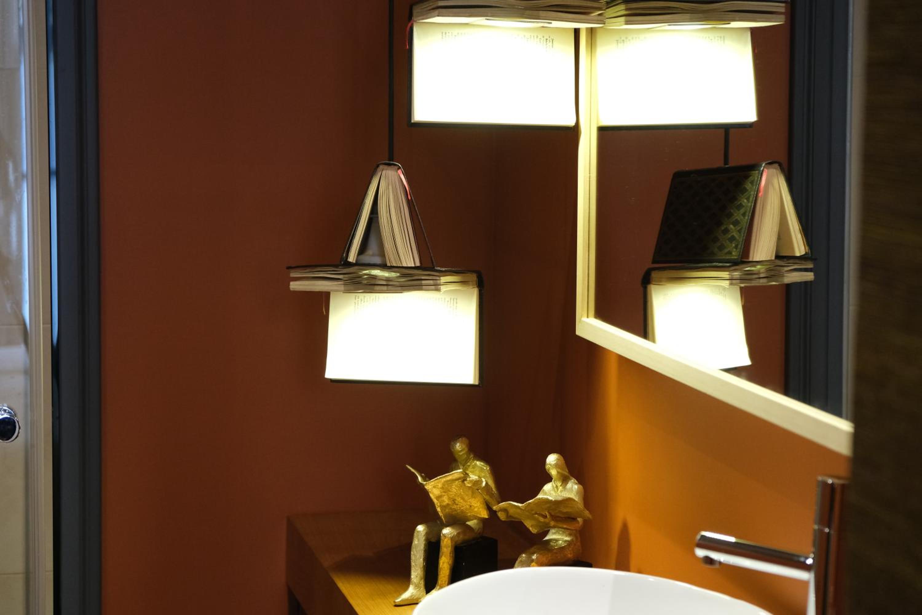 Double Room with Balcony - Photo 4