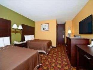 Double Room with Two Double Beds photo 1
