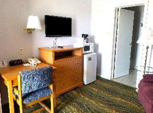Queen Room - Photo 5
