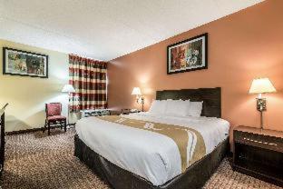 Queen Room - Disability Access/Non Smoking - Photo 1