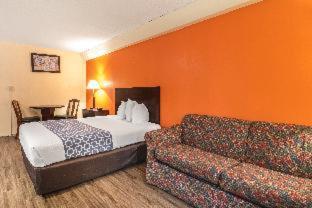 King Room - Non Smoking - Photo 7