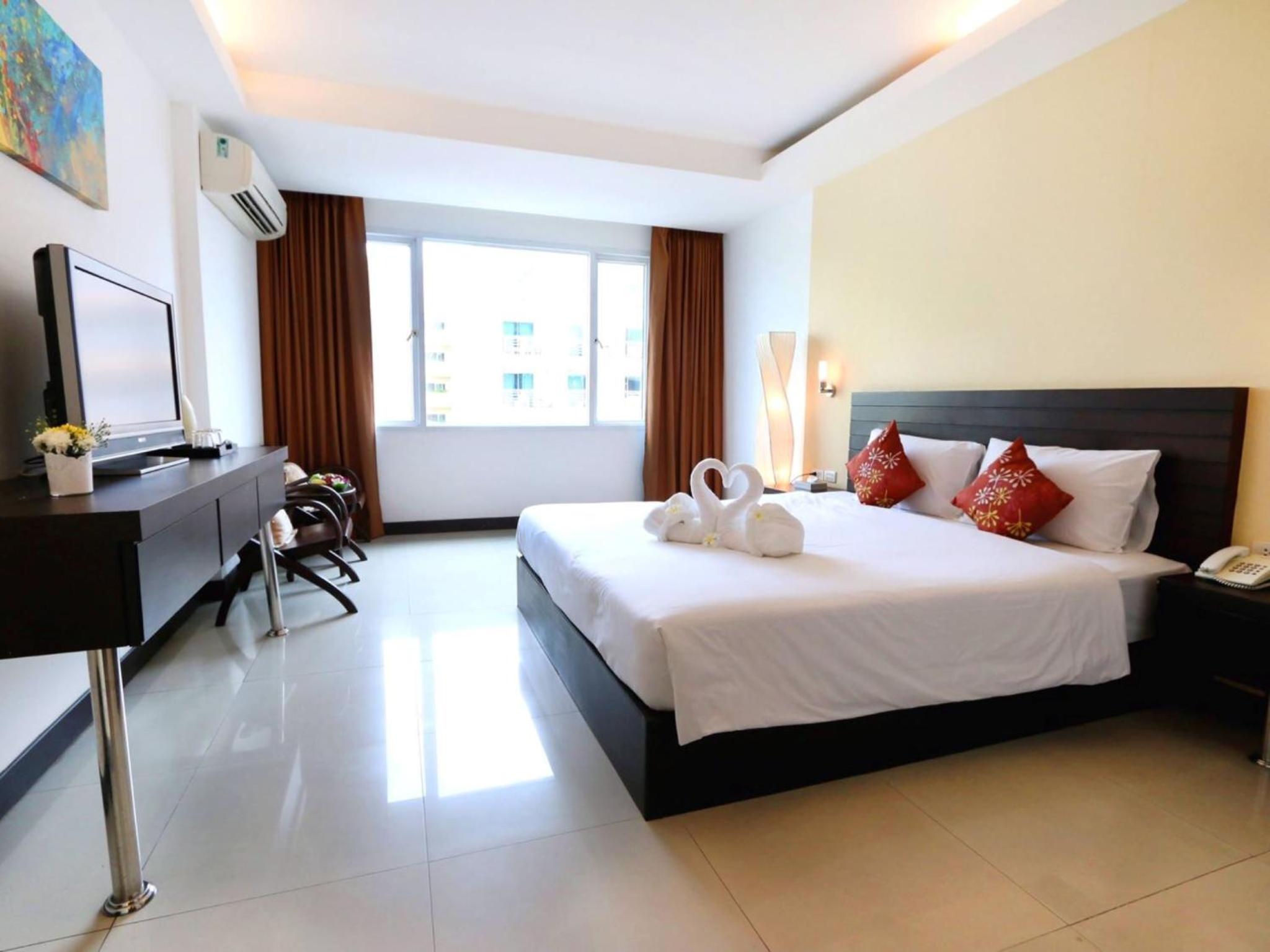 Superior Double or Twin Room photo 3