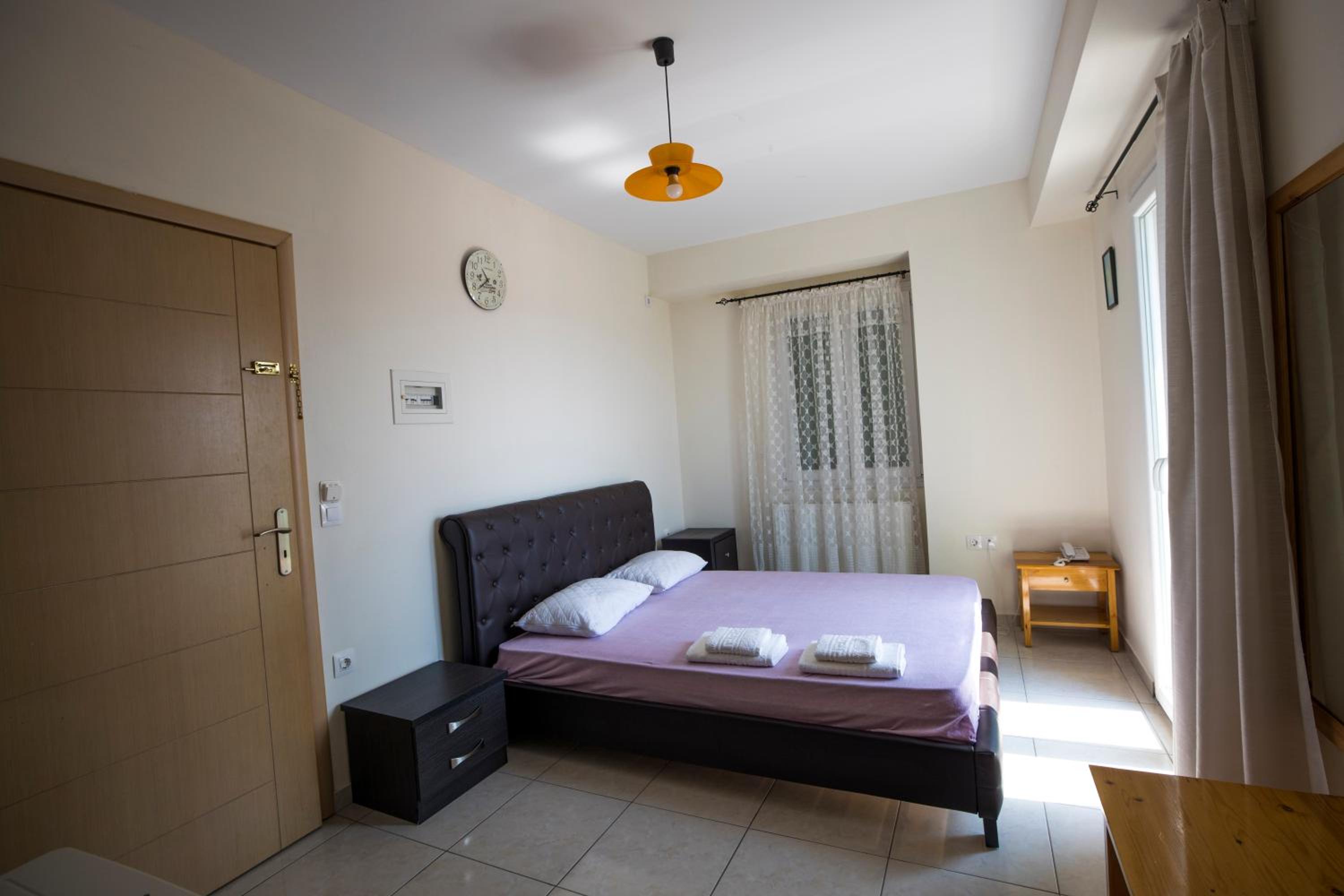 Double Room with Balcony - Photo 1