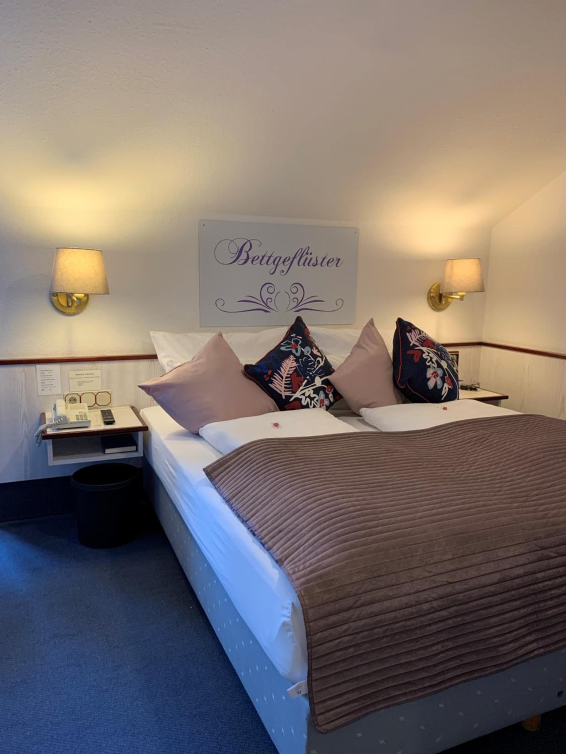Double Room - Photo 7