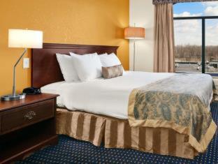 King Room - Accessible/Non Smoking - Photo 1
