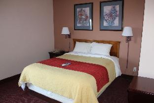King Suite - Non-Smoking - Photo 3